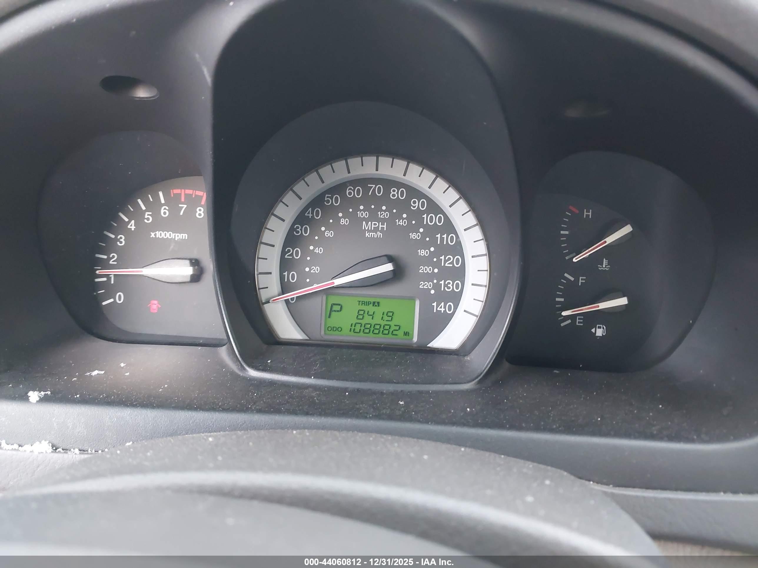 KIA SPECTRA image 7