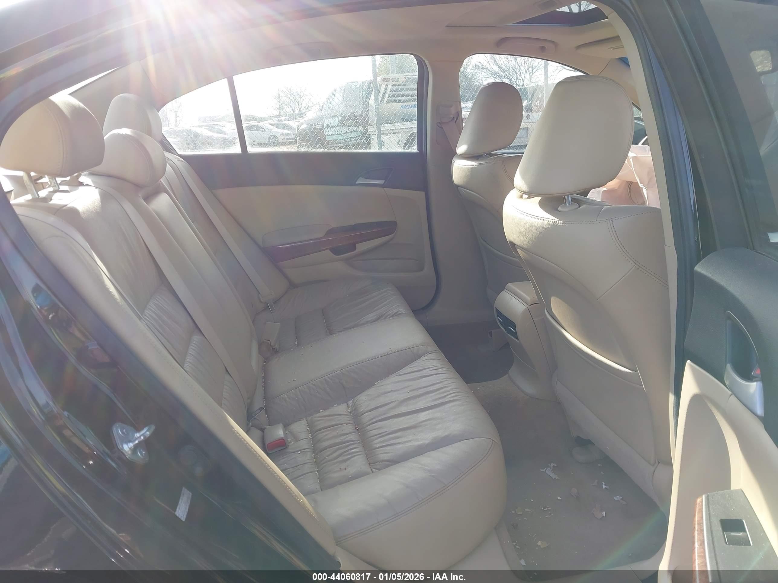 HONDA ACCORD image 8