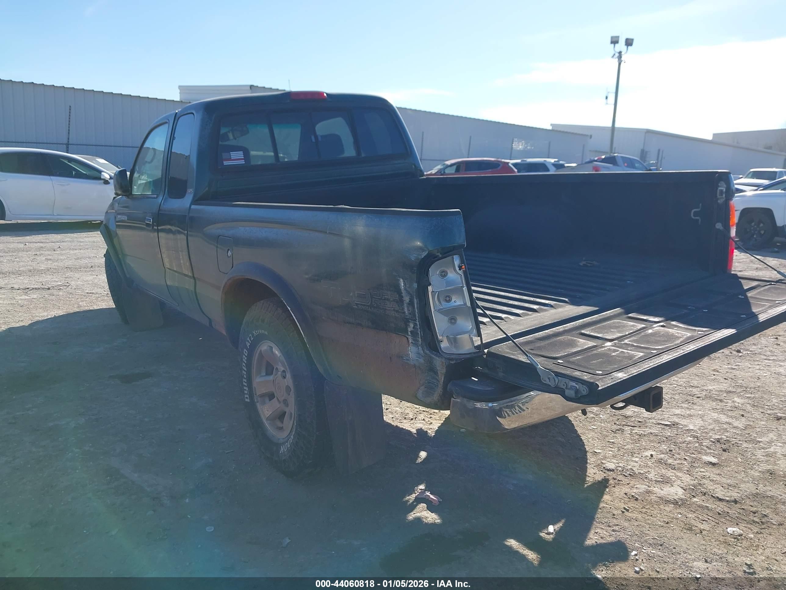 TOYOTA TACOMA image 3