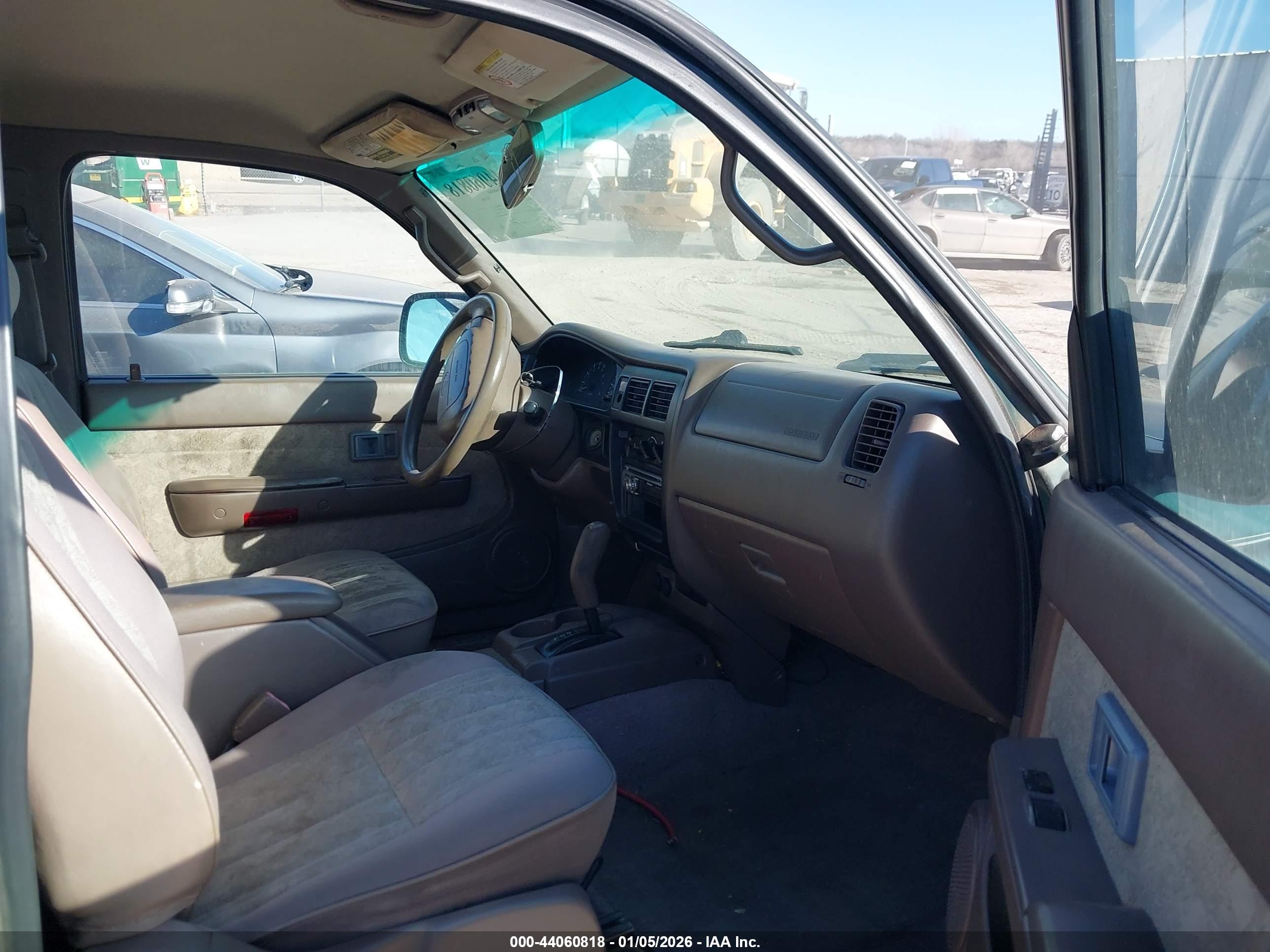 TOYOTA TACOMA image 5
