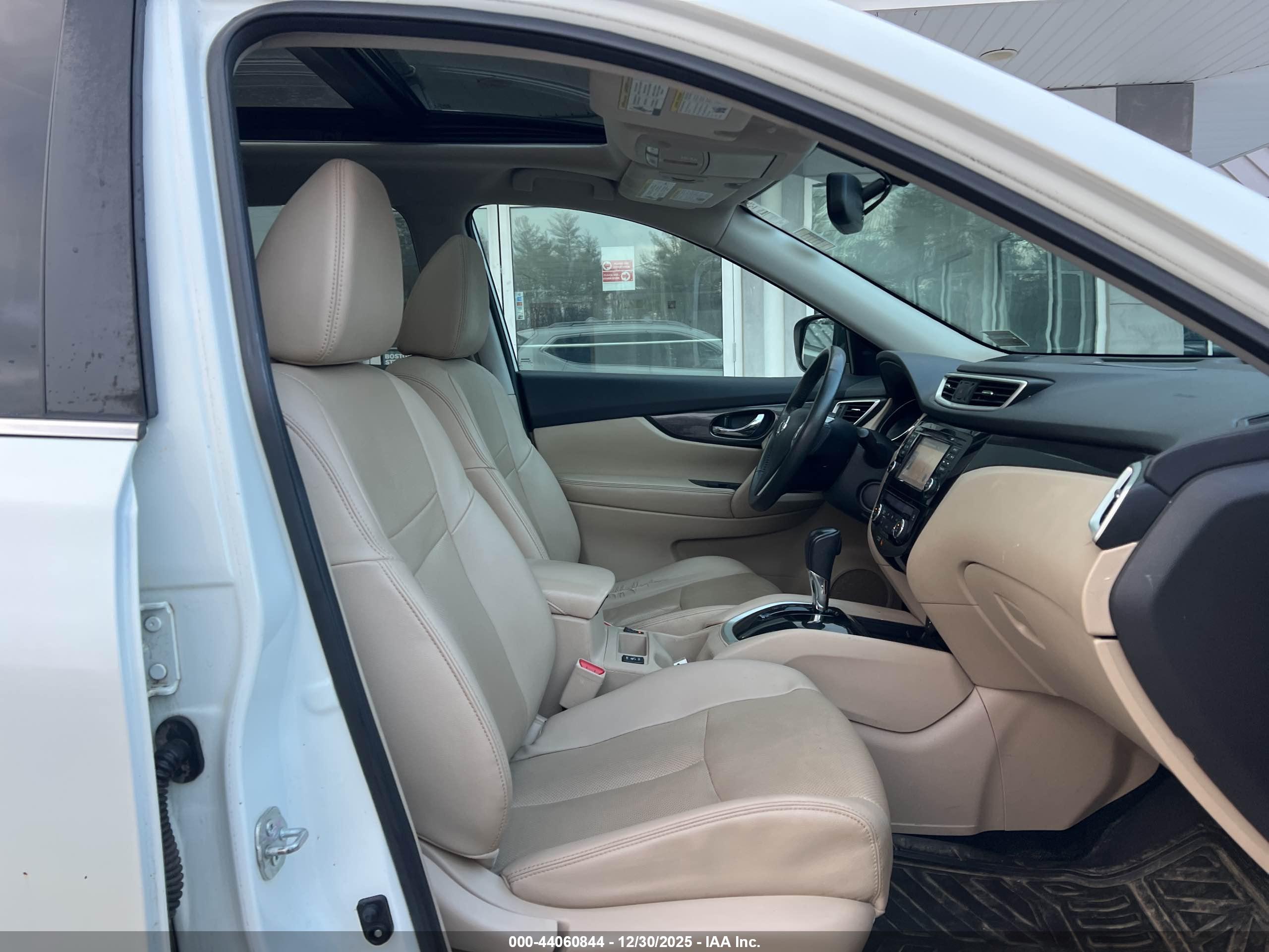 NISSAN ROGUE image 5