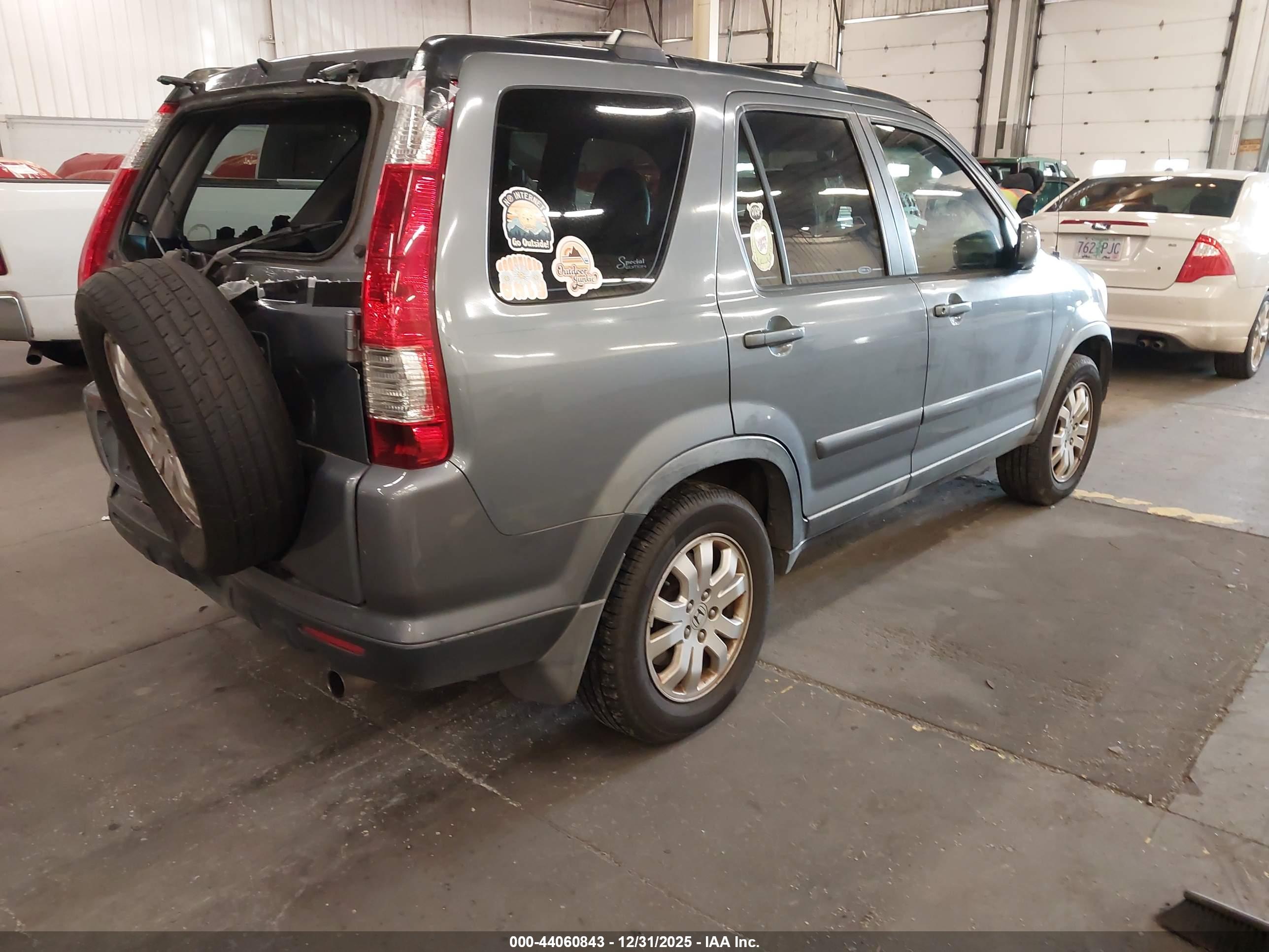 HONDA CR-V image 4