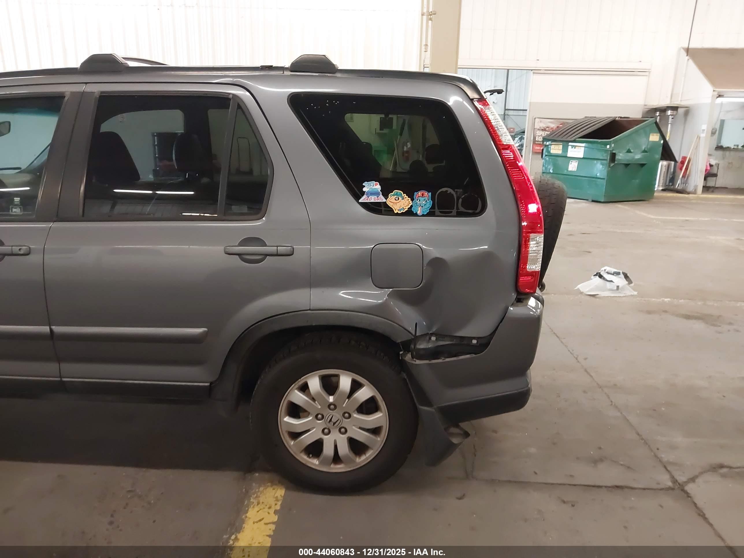 HONDA CR-V image 6