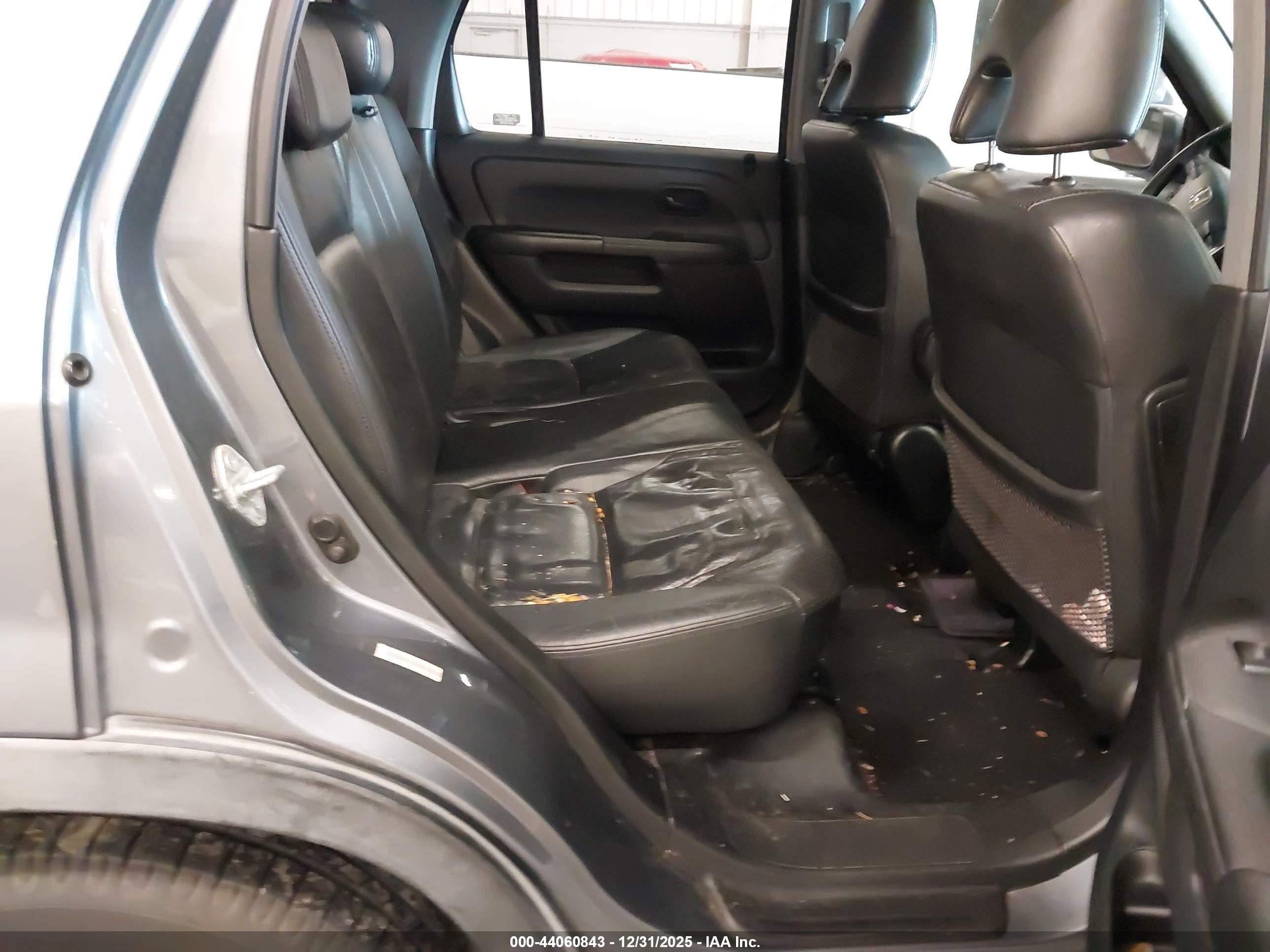 HONDA CR-V image 8