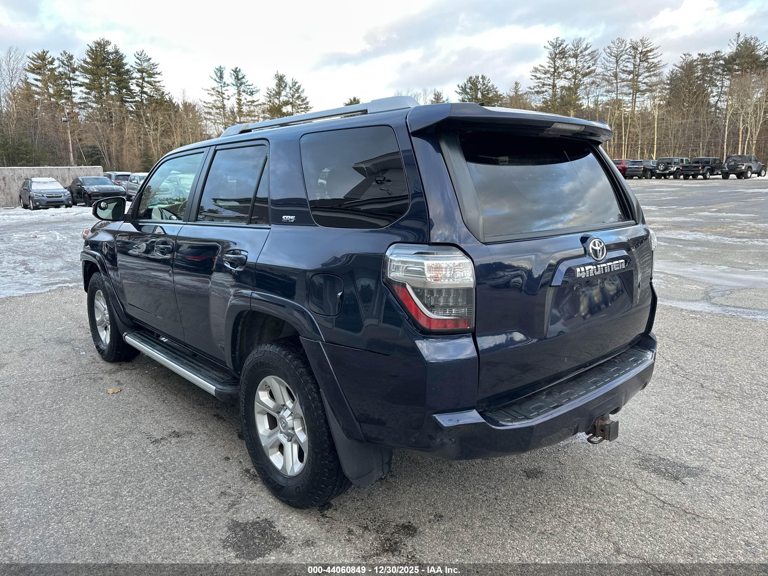 TOYOTA 4RUNNER image 3