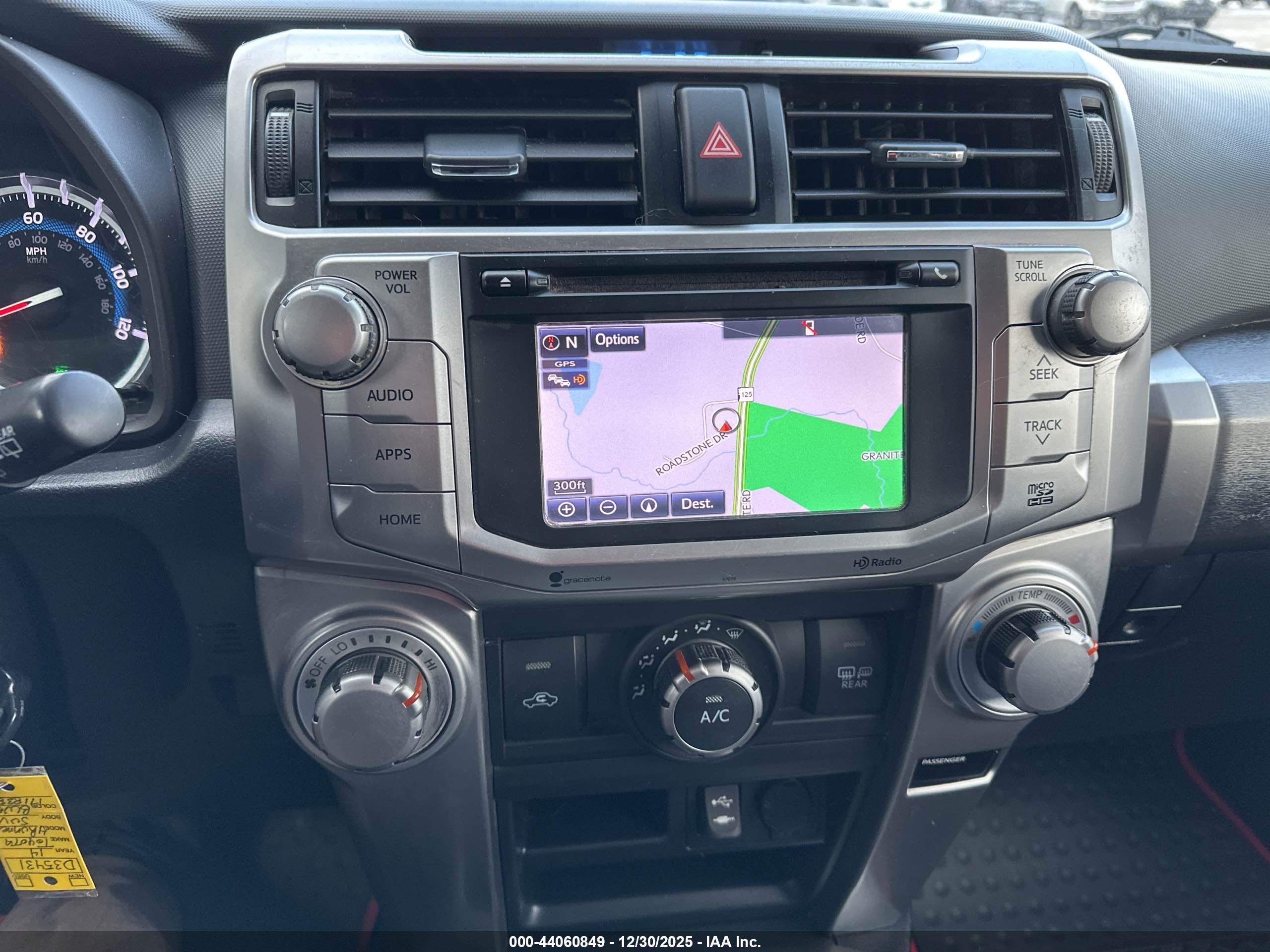 TOYOTA 4RUNNER image 6