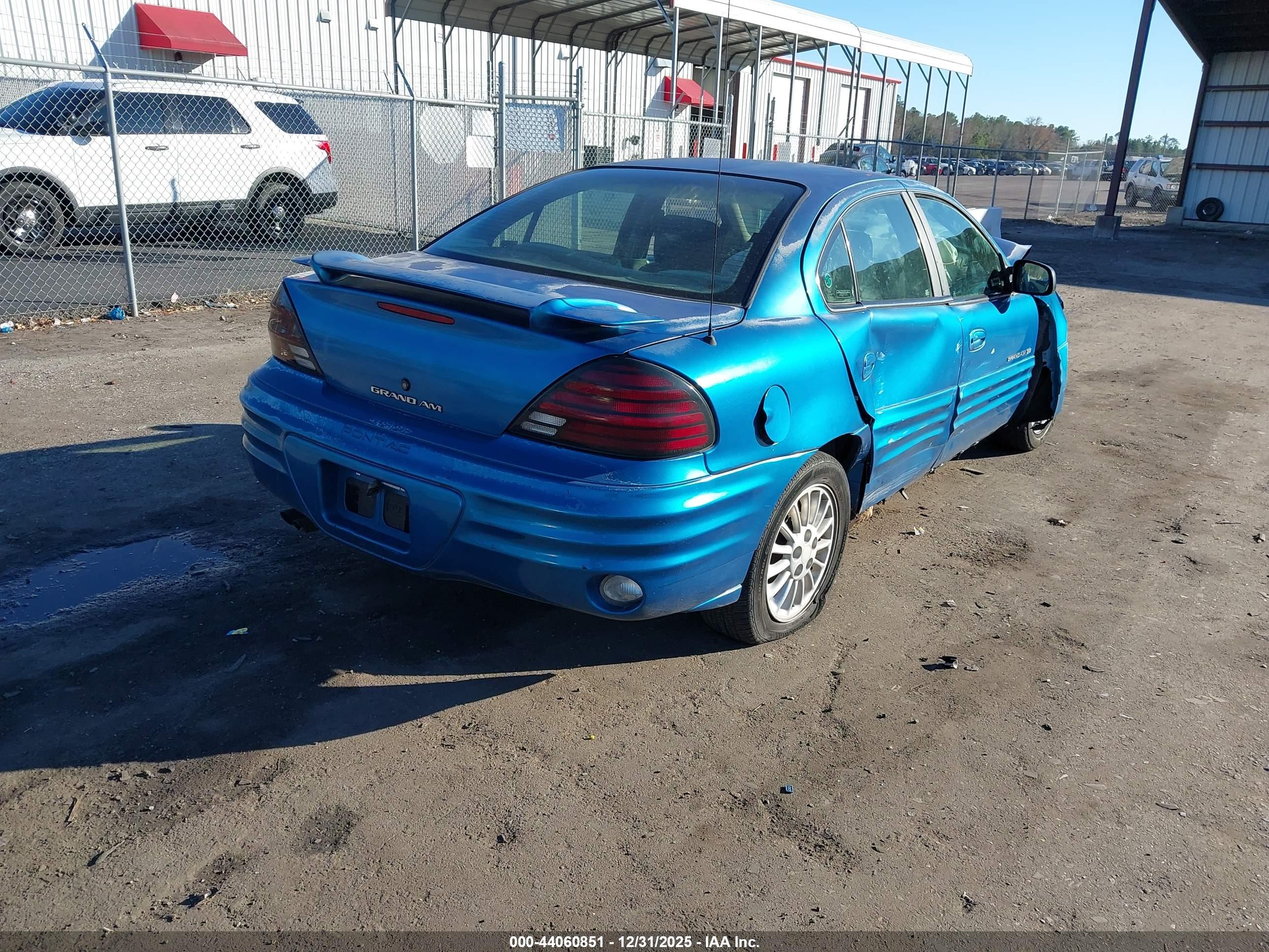 PONTIAC GRAND image 4