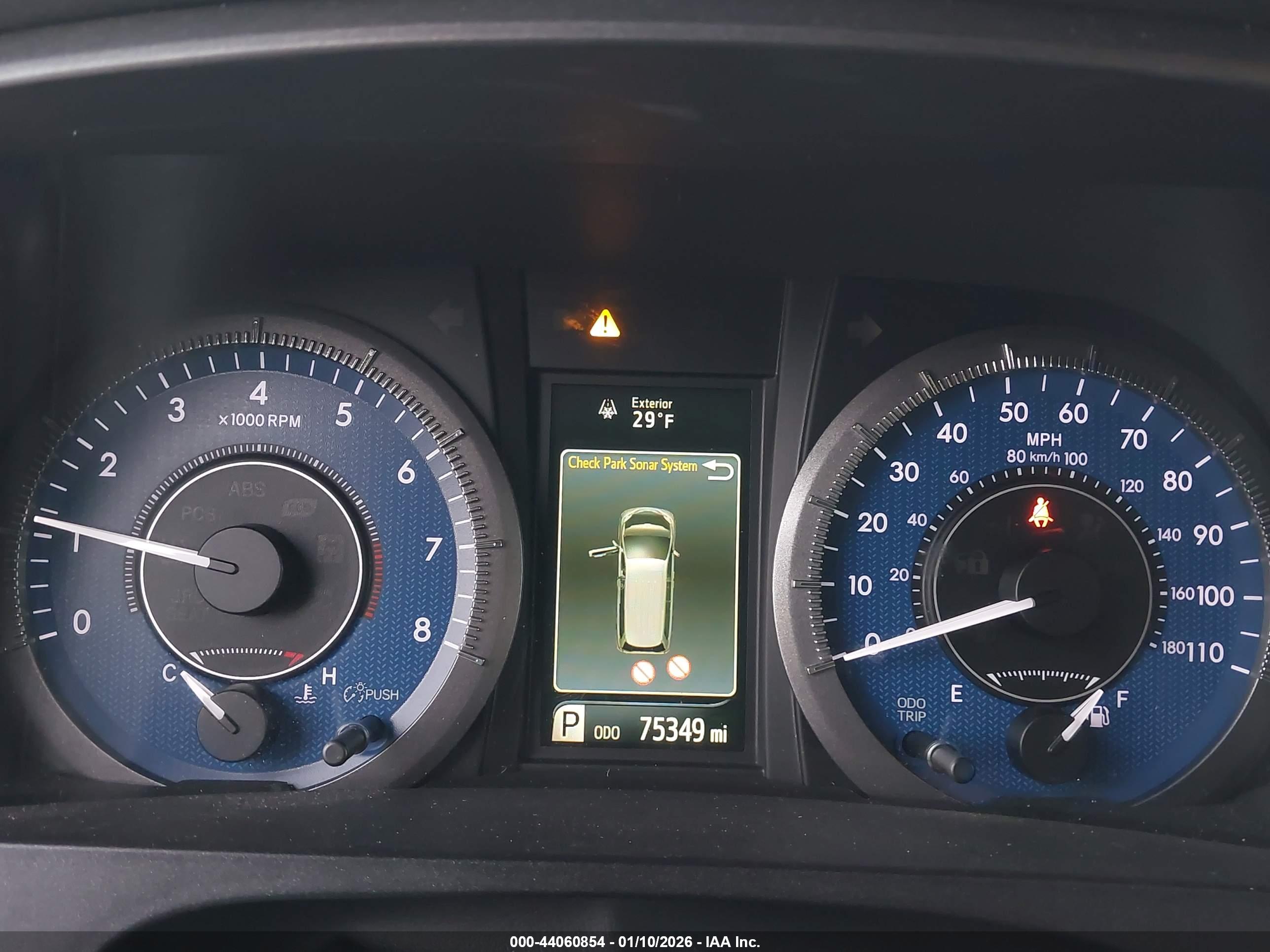 TOYOTA SIENNA image 7