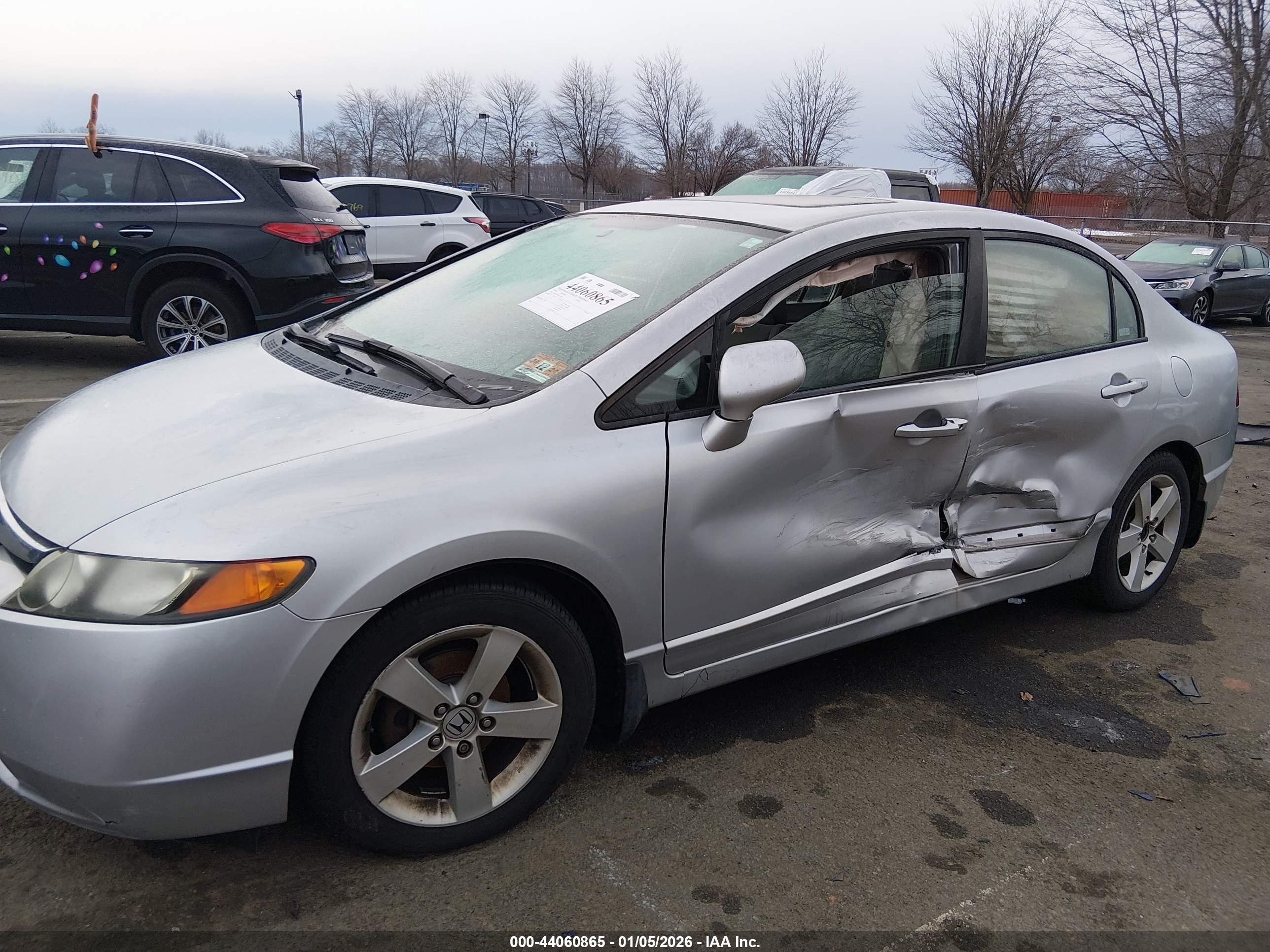 HONDA CIVIC image 2