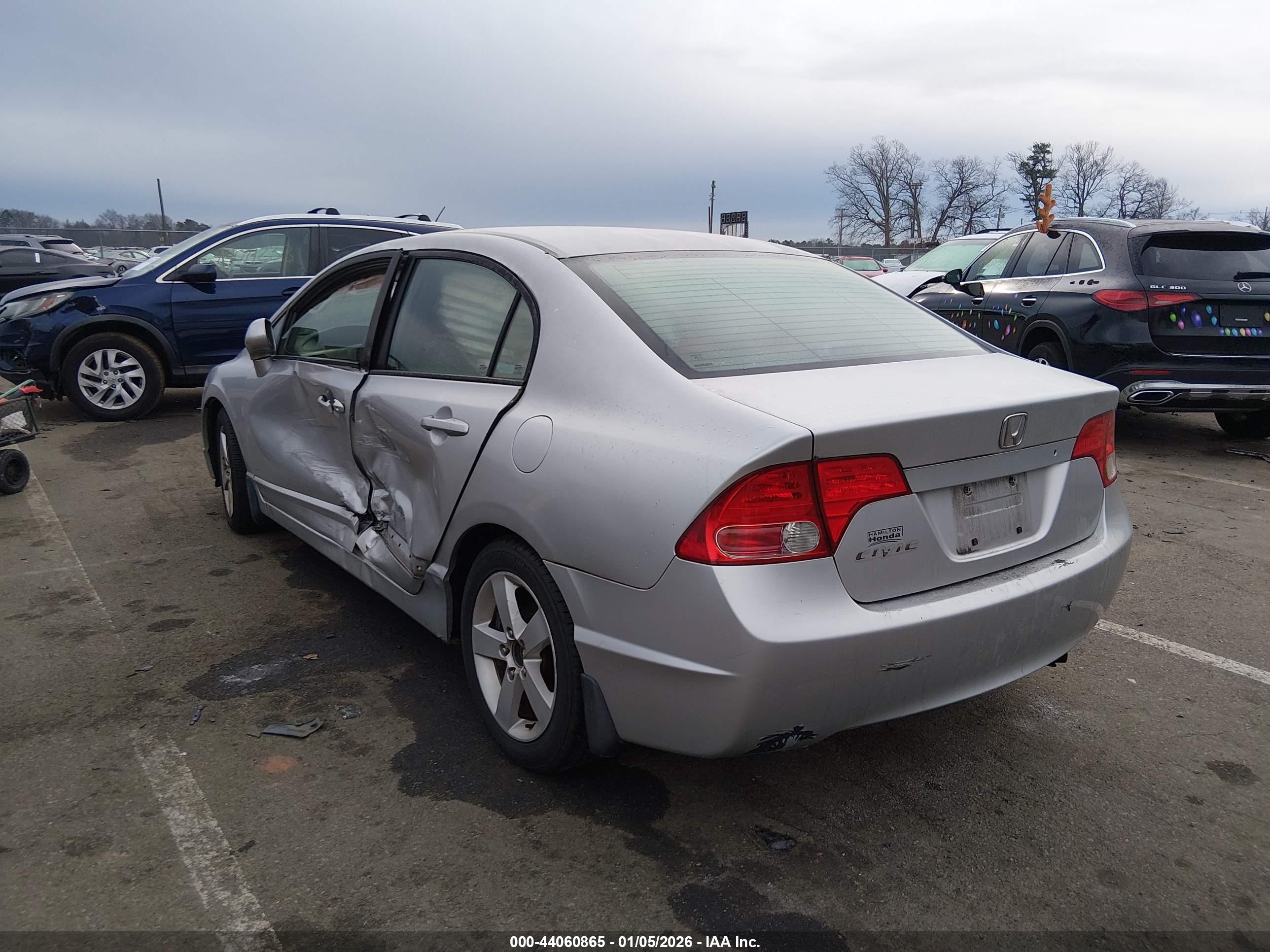 HONDA CIVIC image 3