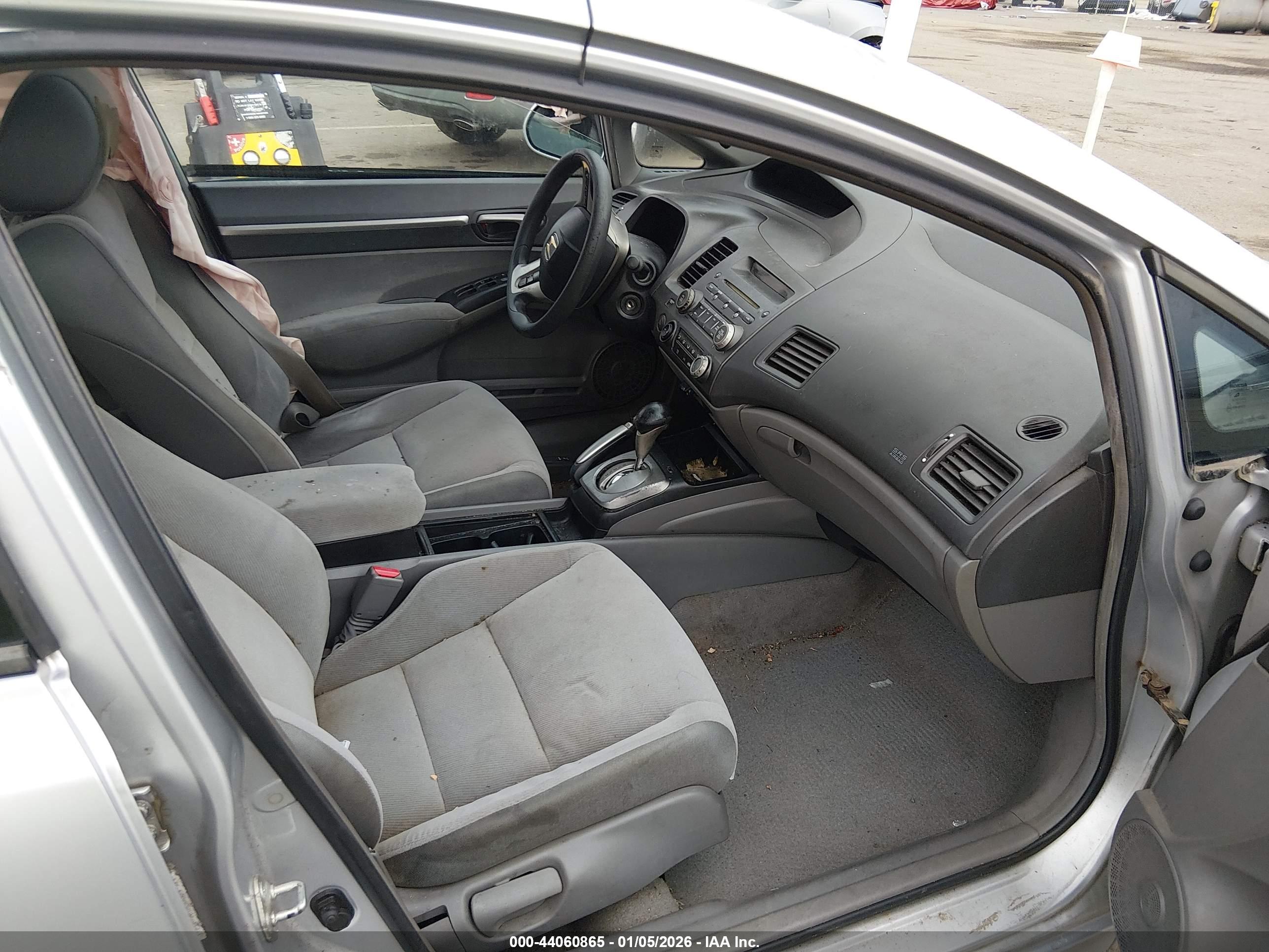 HONDA CIVIC image 5