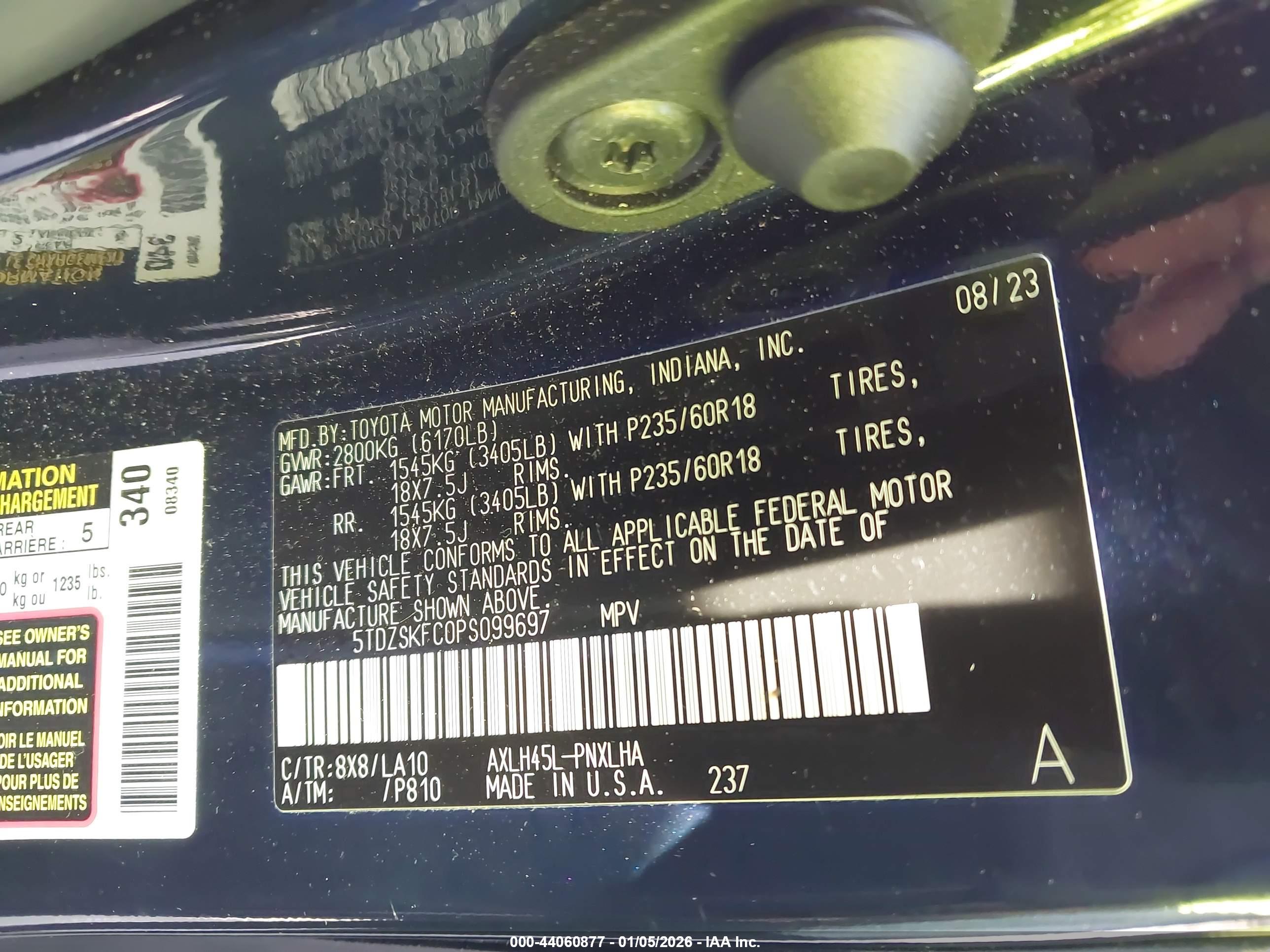 TOYOTA SIENNA image 9