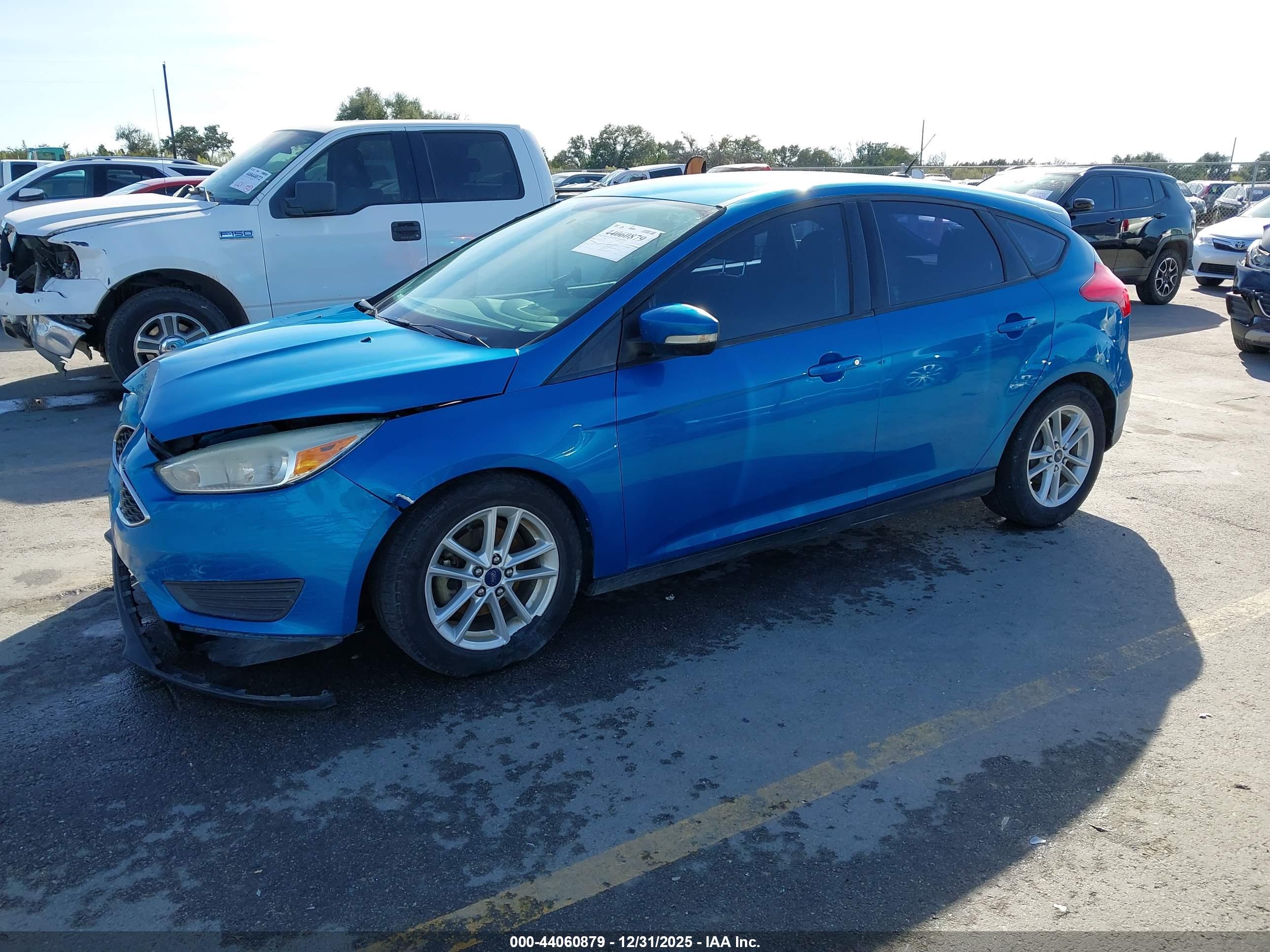 FORD FOCUS image 2