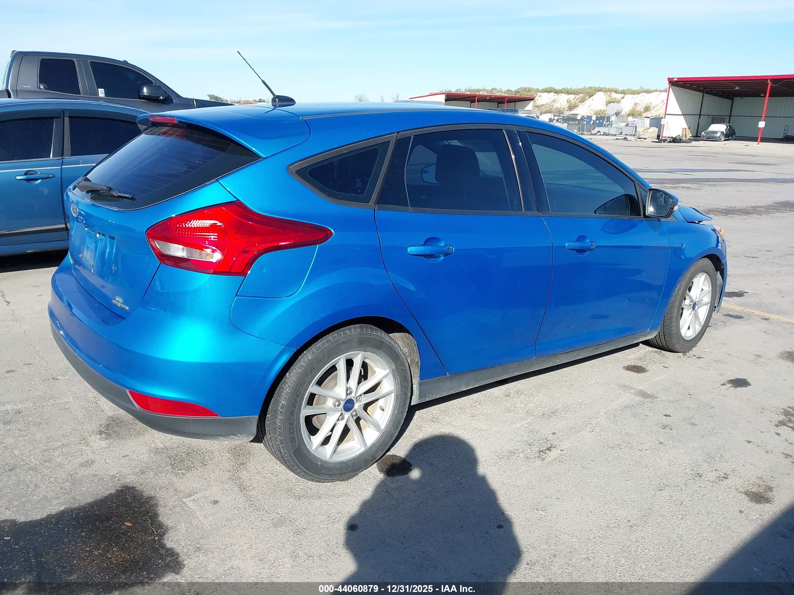 FORD FOCUS image 4