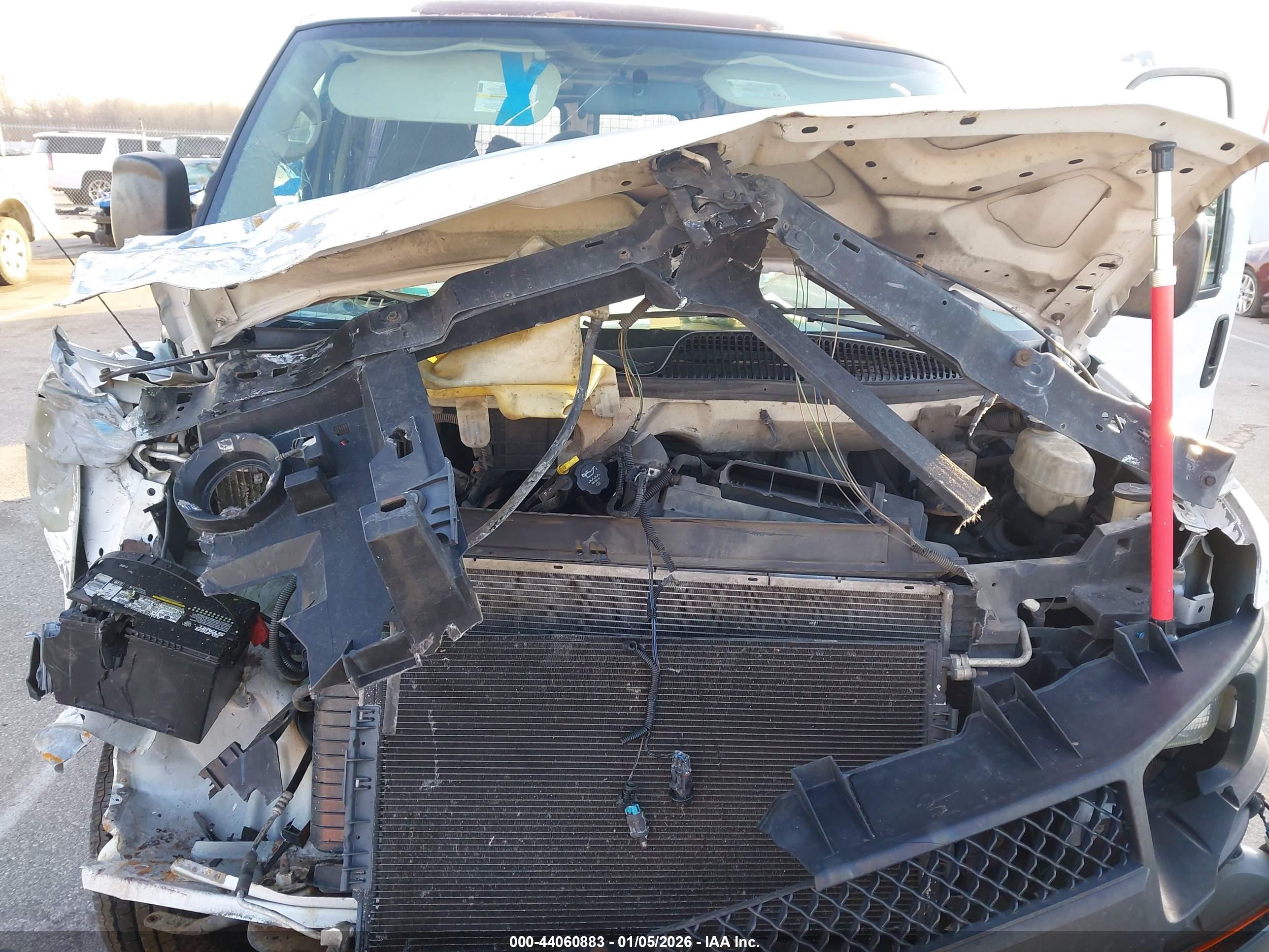 CHEVROLET EXPRESS image 10