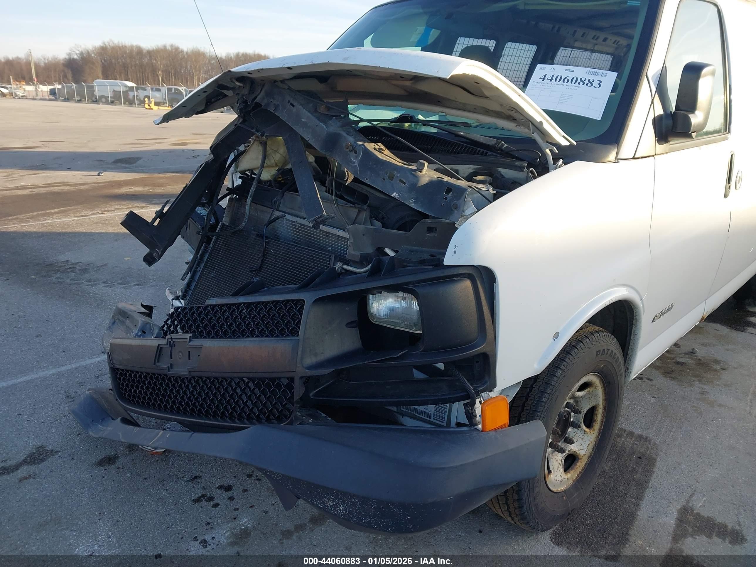 CHEVROLET EXPRESS image 6