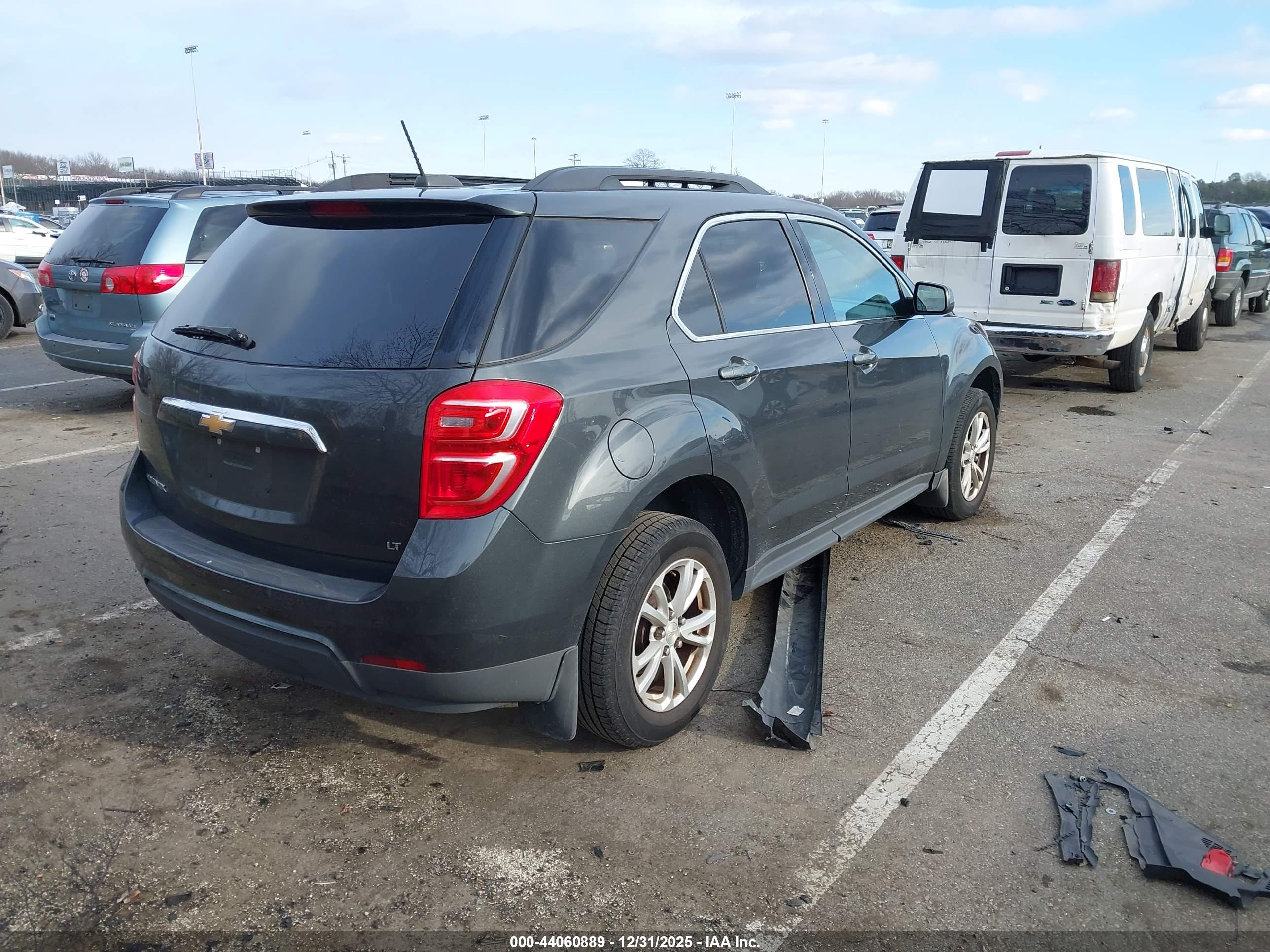 CHEVROLET EQUINOX image 4
