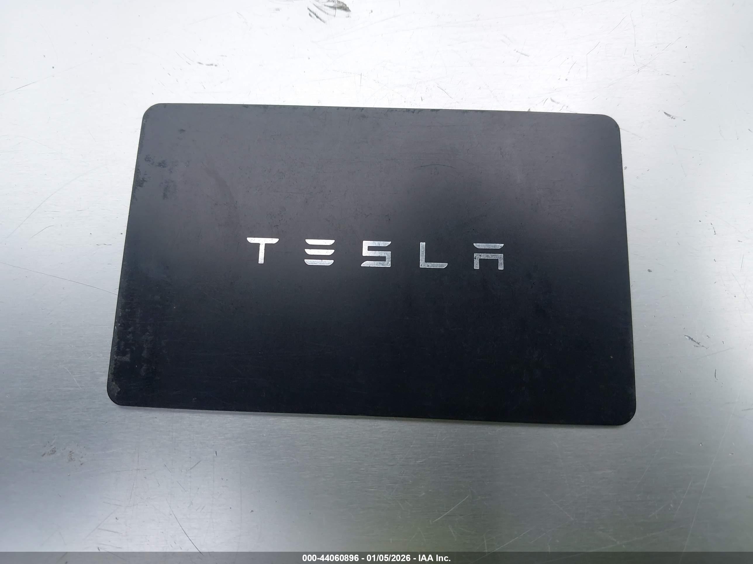 TESLA MODEL image 11