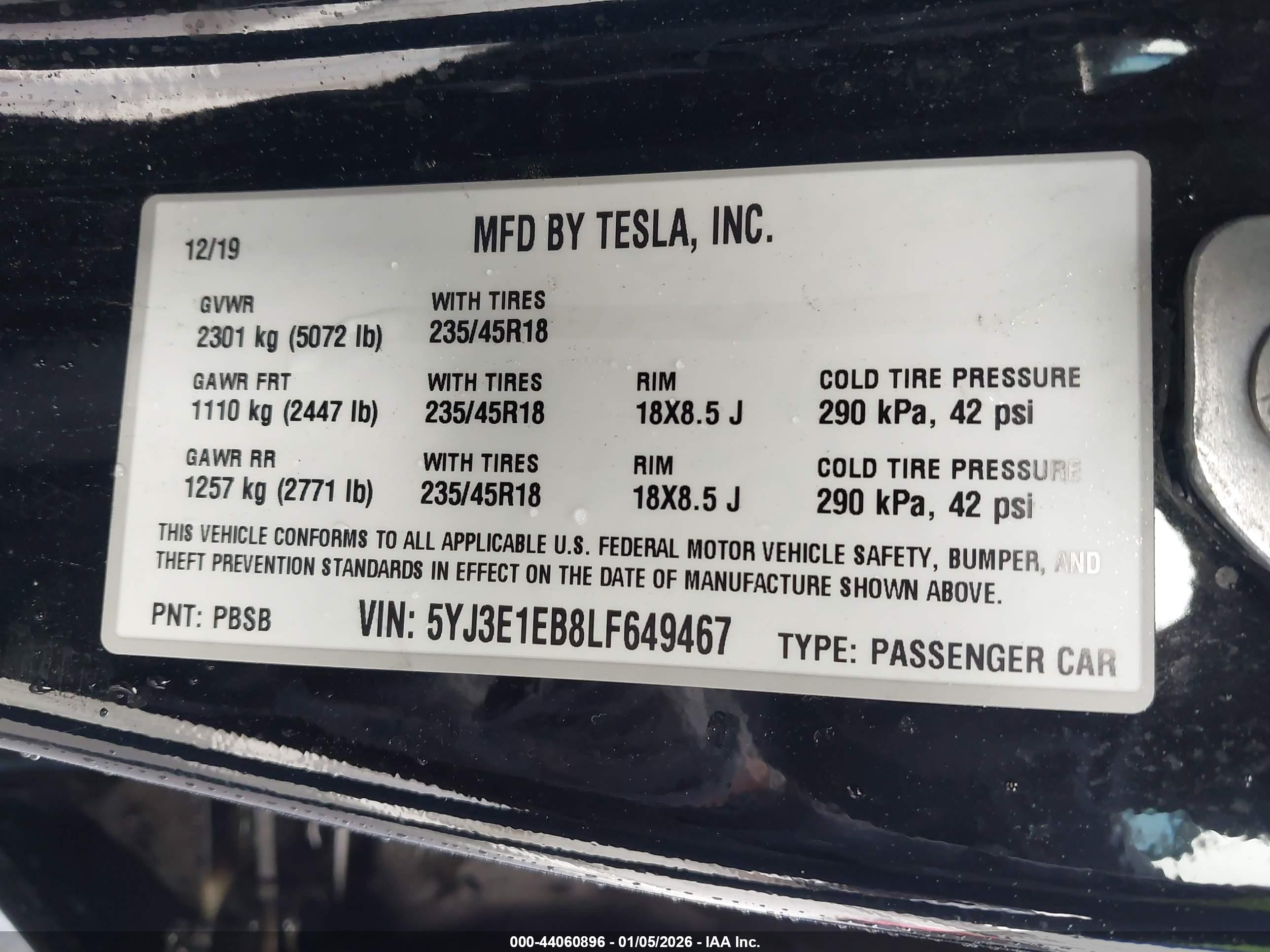 TESLA MODEL image 9
