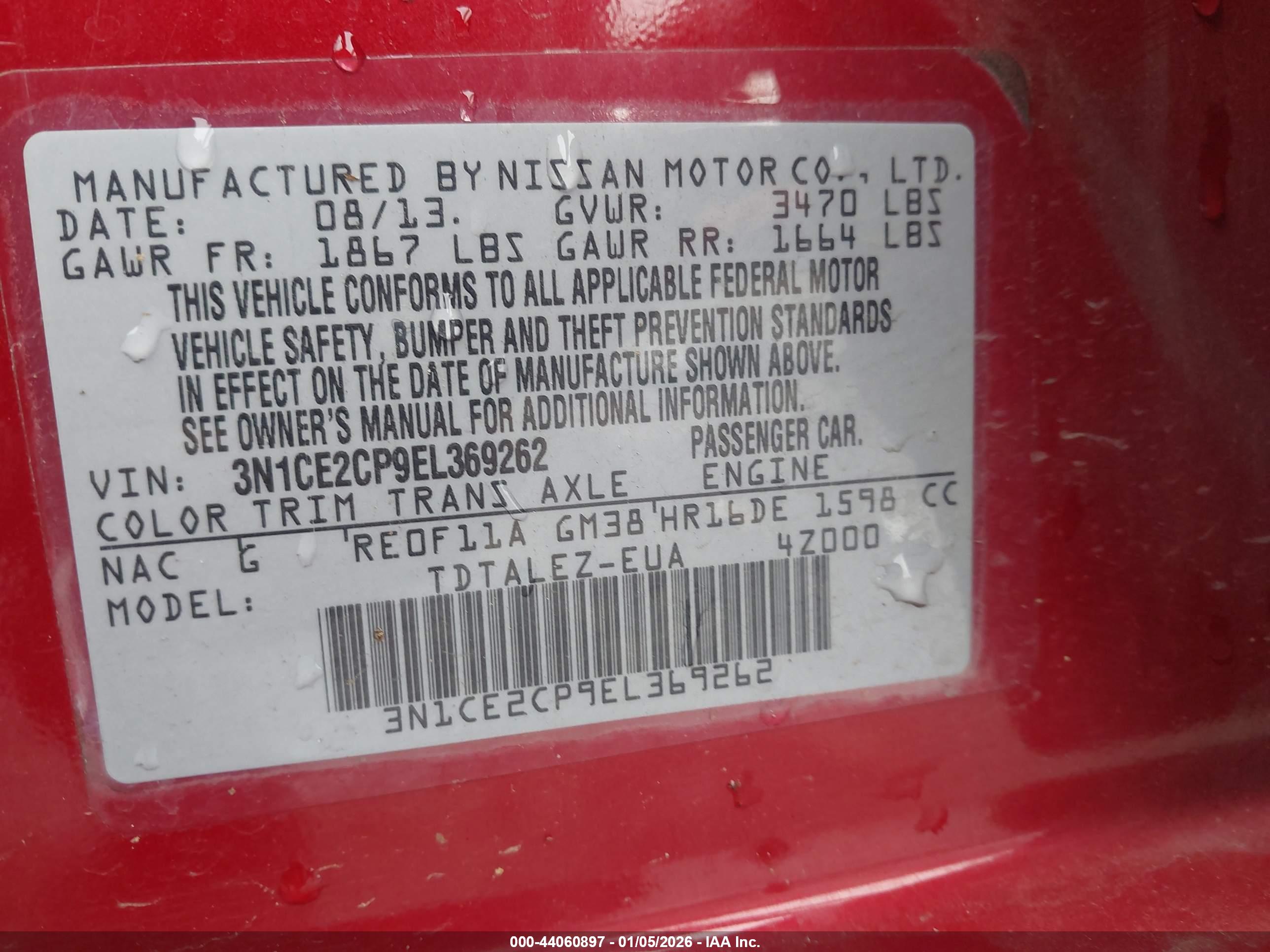 NISSAN VERSA image 9