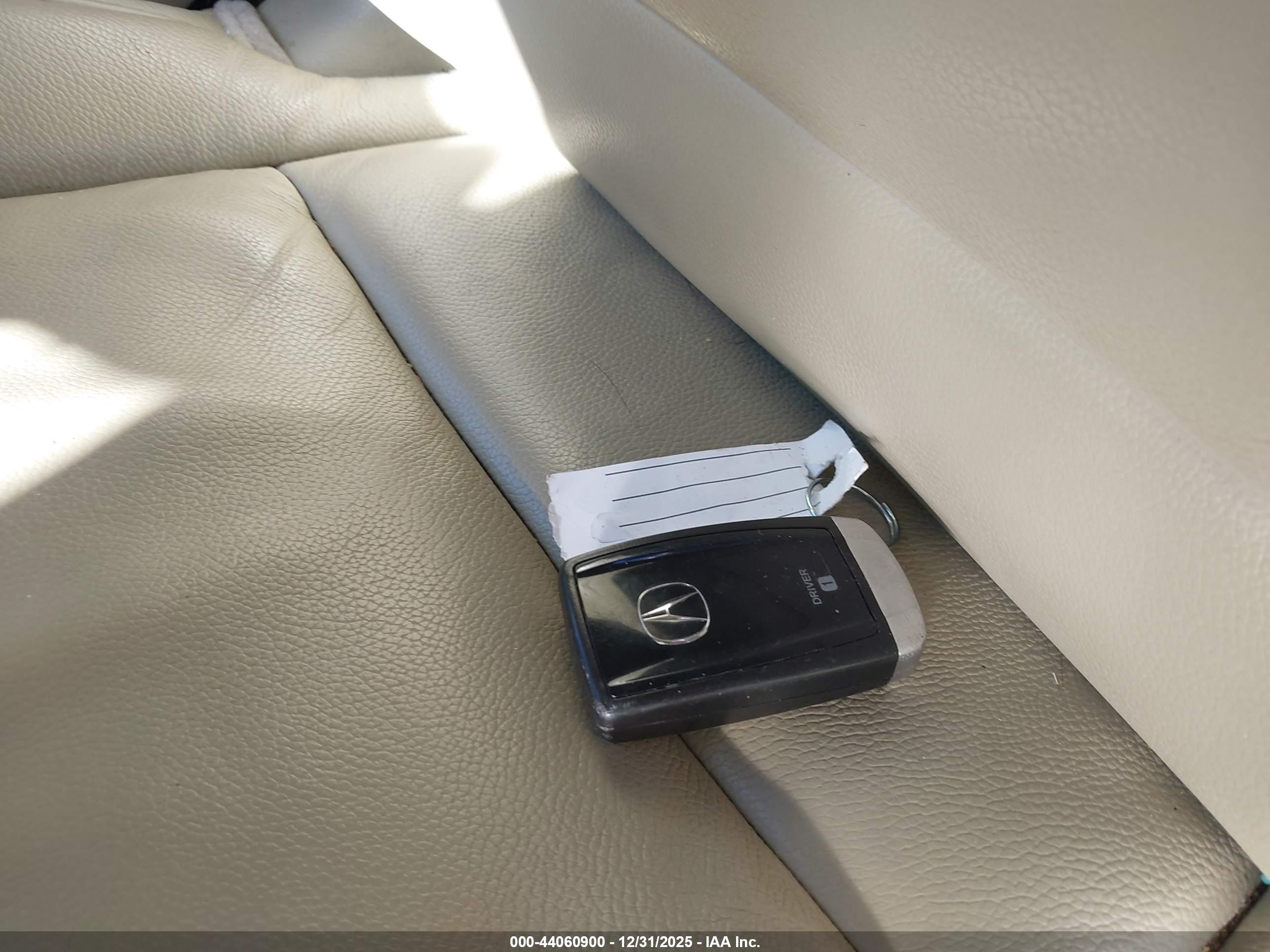ACURA MDX image 11