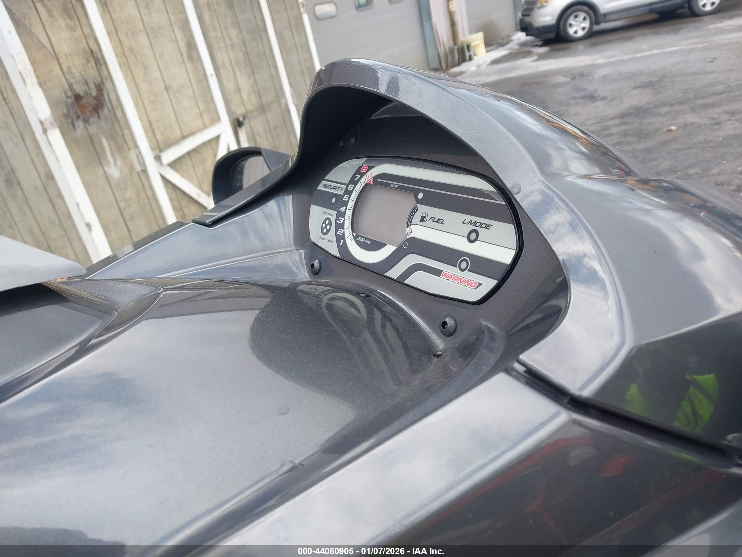 YAMAHA VX image 7