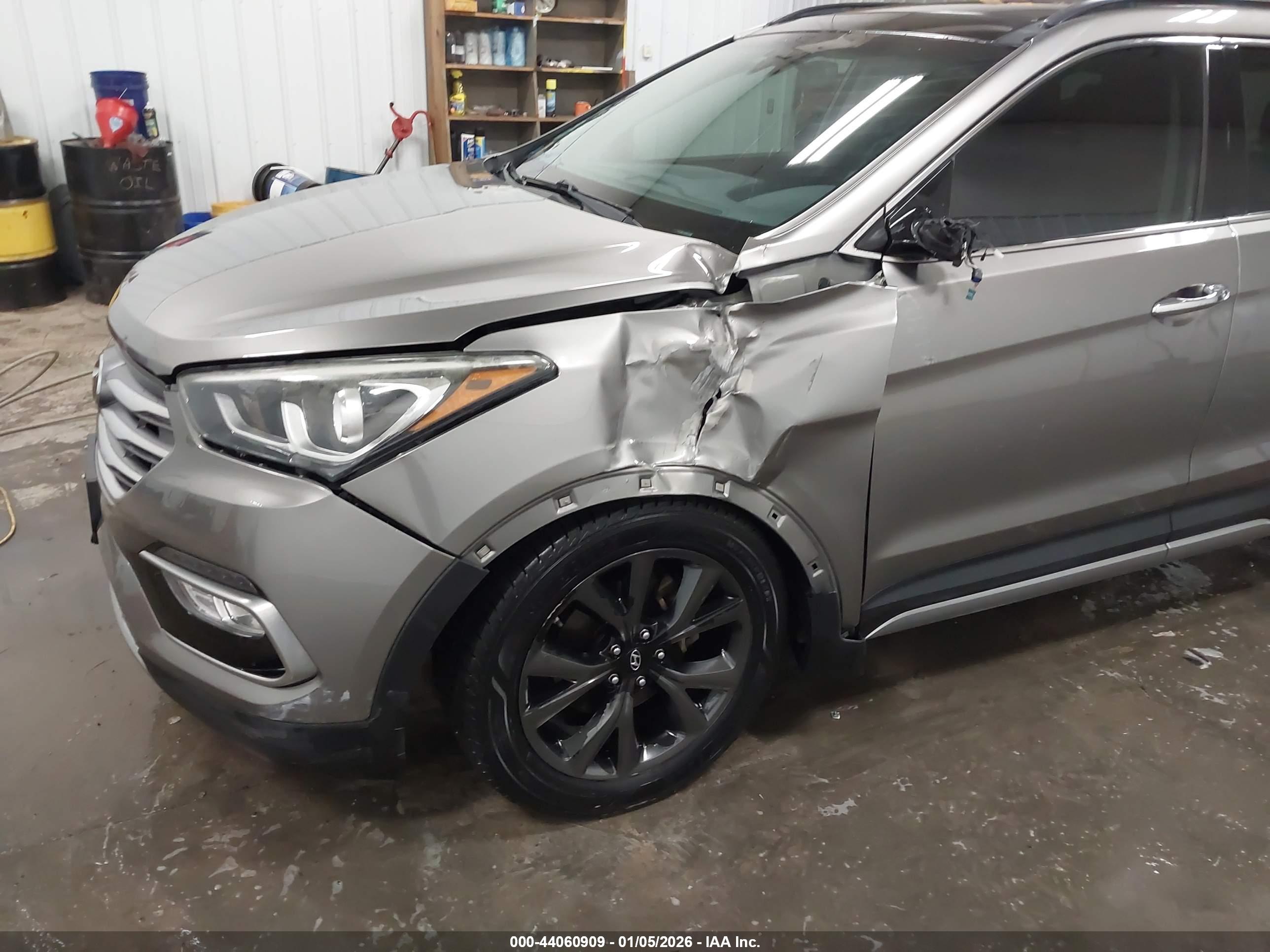 HYUNDAI SANTA image 6