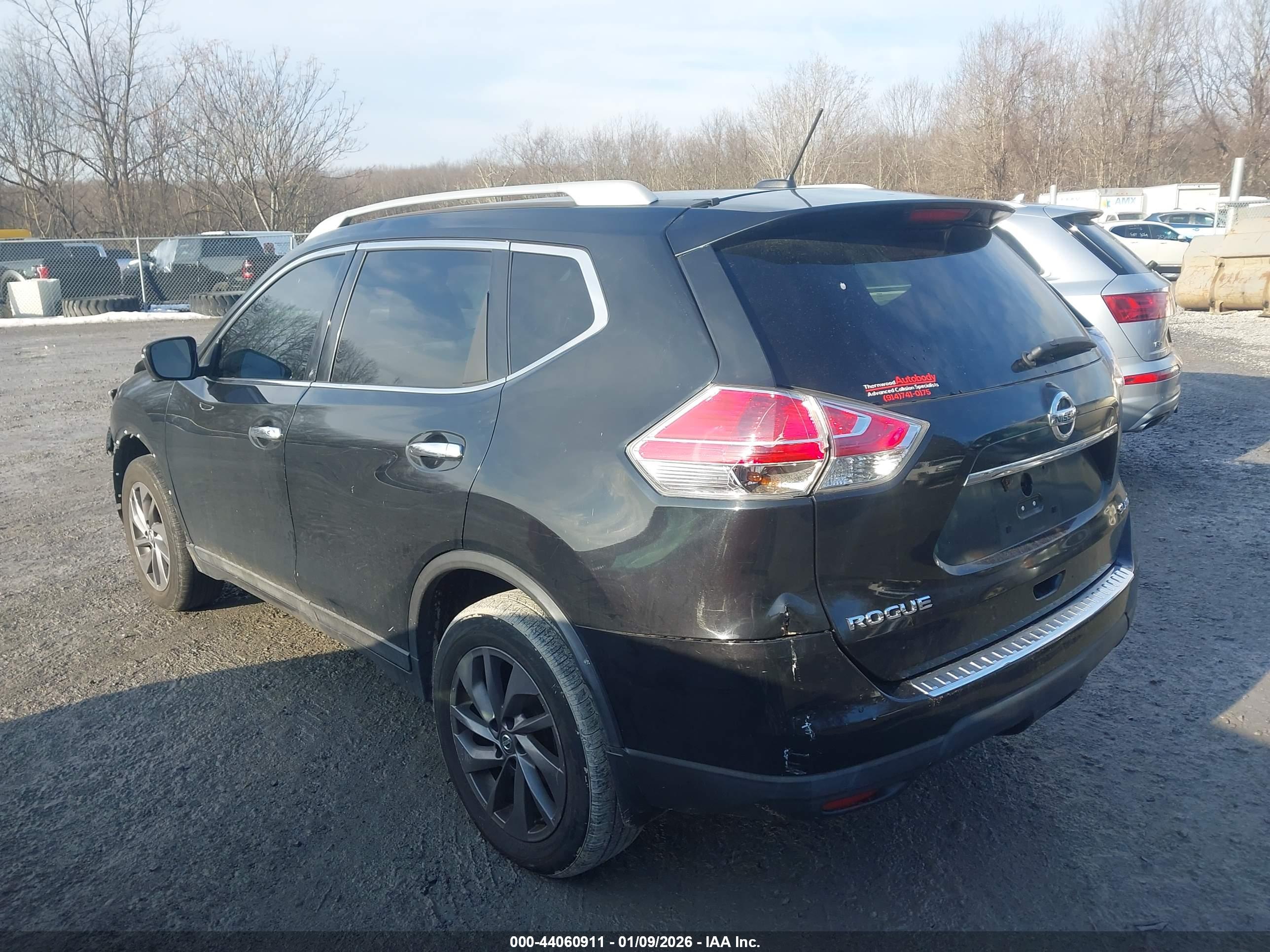 NISSAN ROGUE image 3