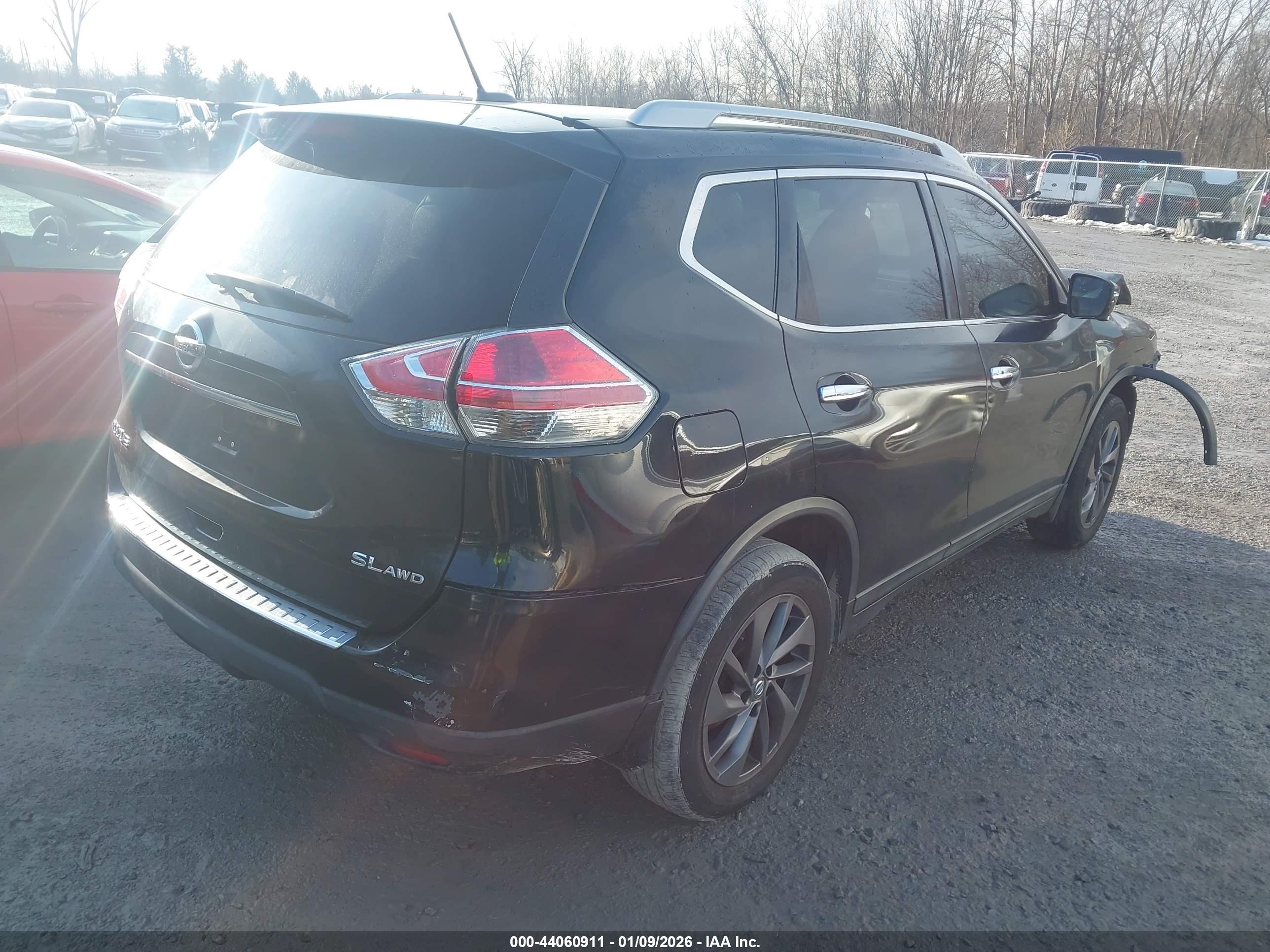 NISSAN ROGUE image 4