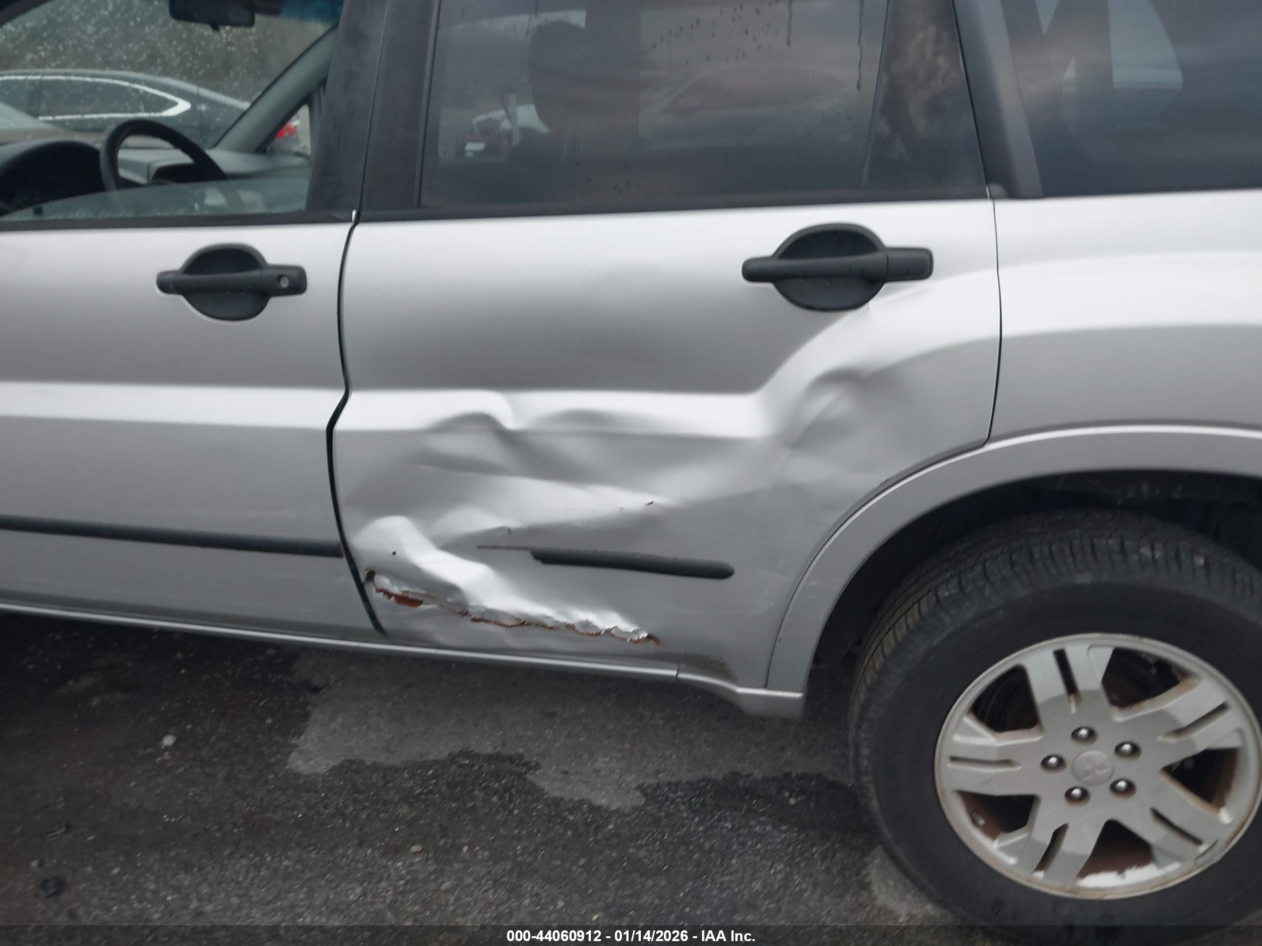 MITSUBISHI ENDEAVOR image 6
