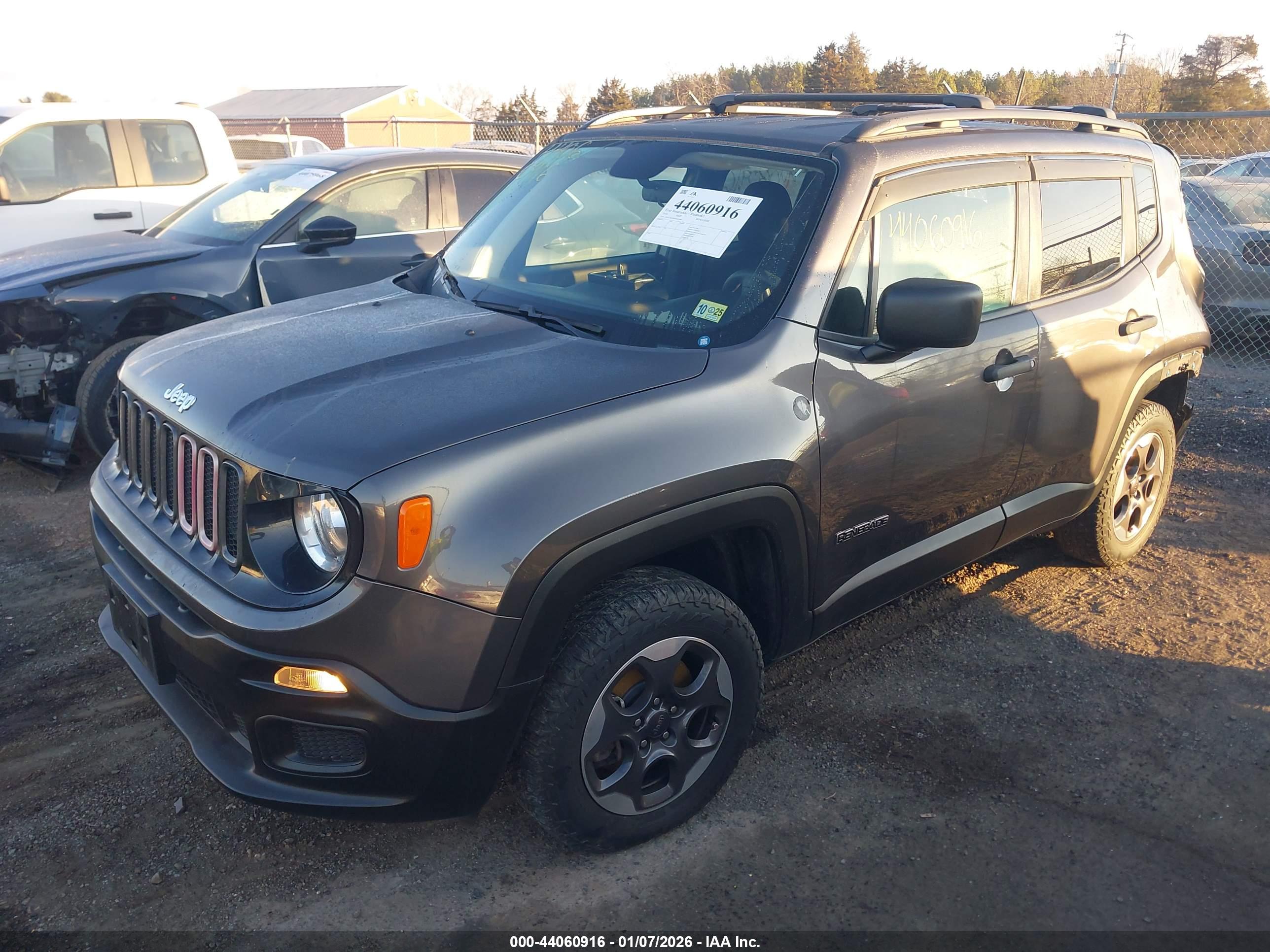 JEEP RENEGADE image 2