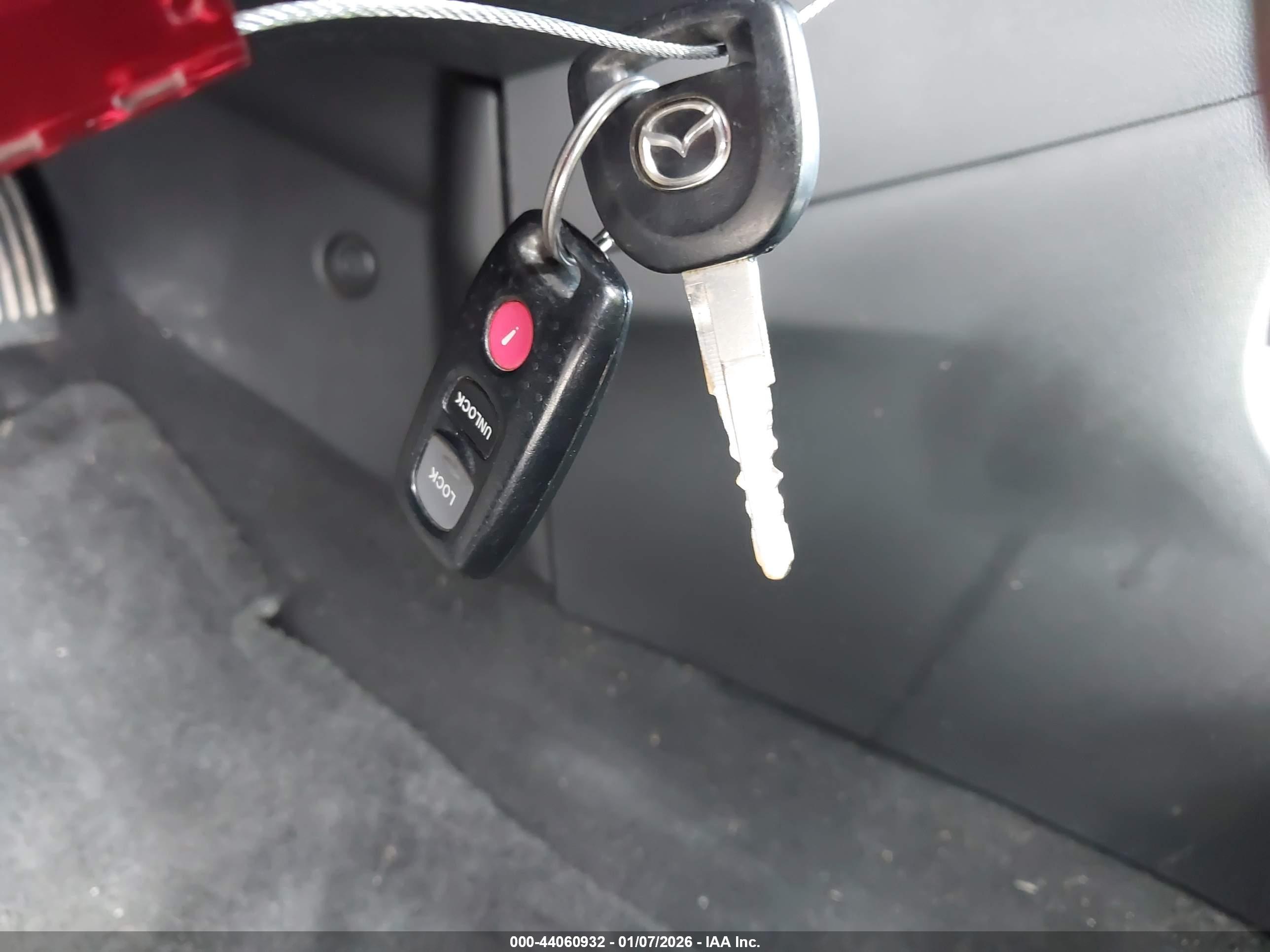 MAZDA MAZDA3 image 11