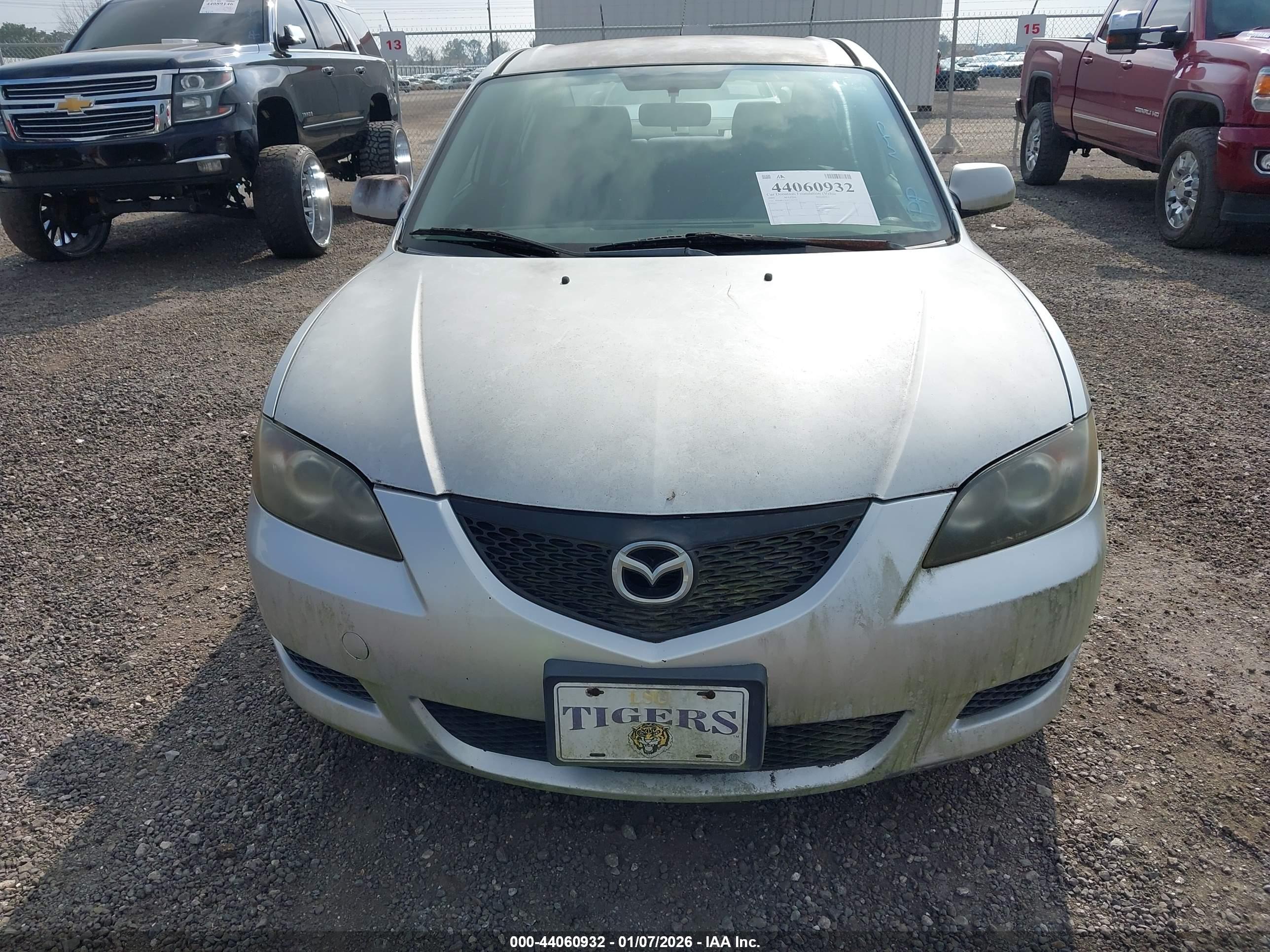 MAZDA MAZDA3 image 6