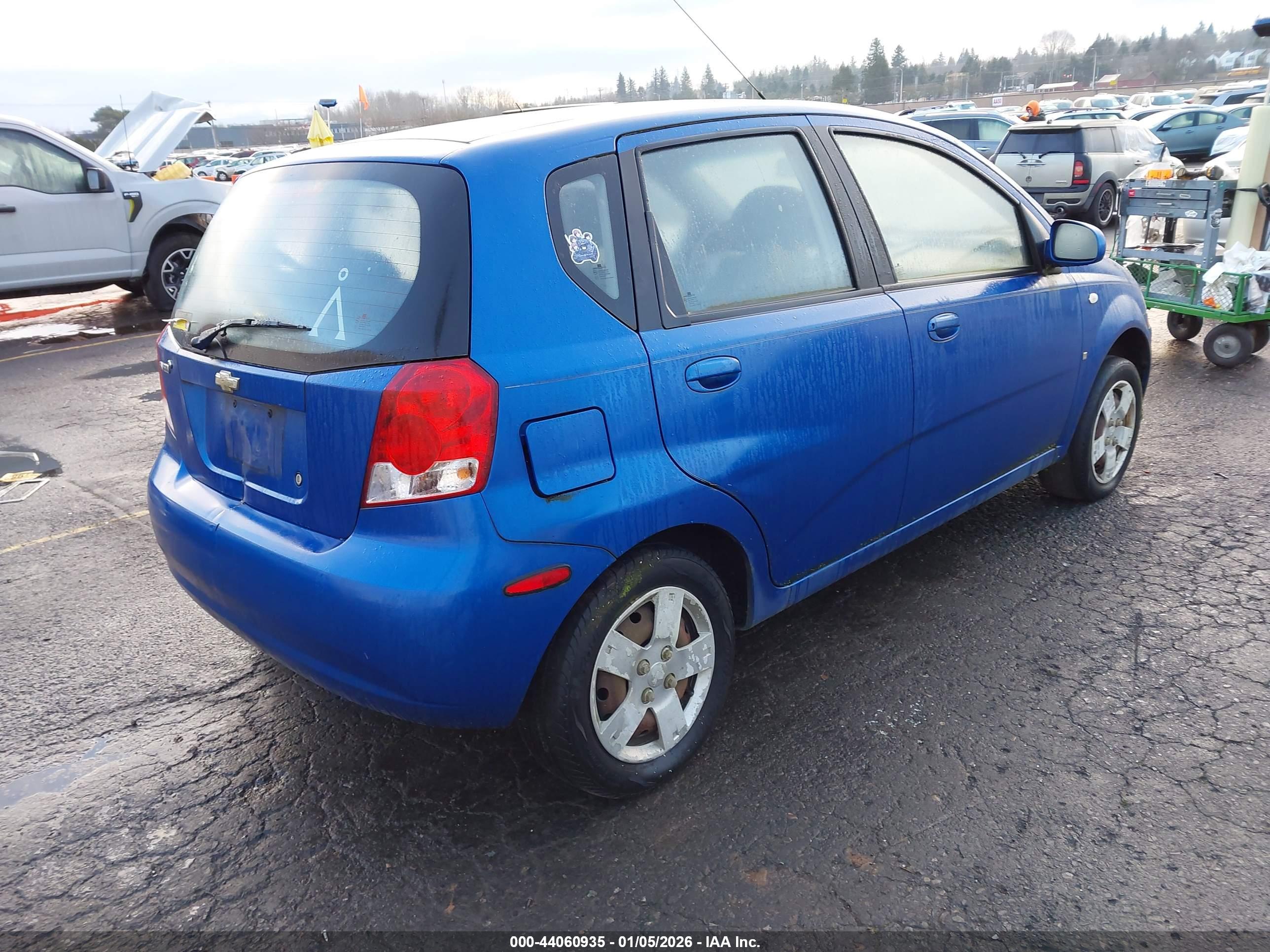 CHEVROLET AVEO image 4