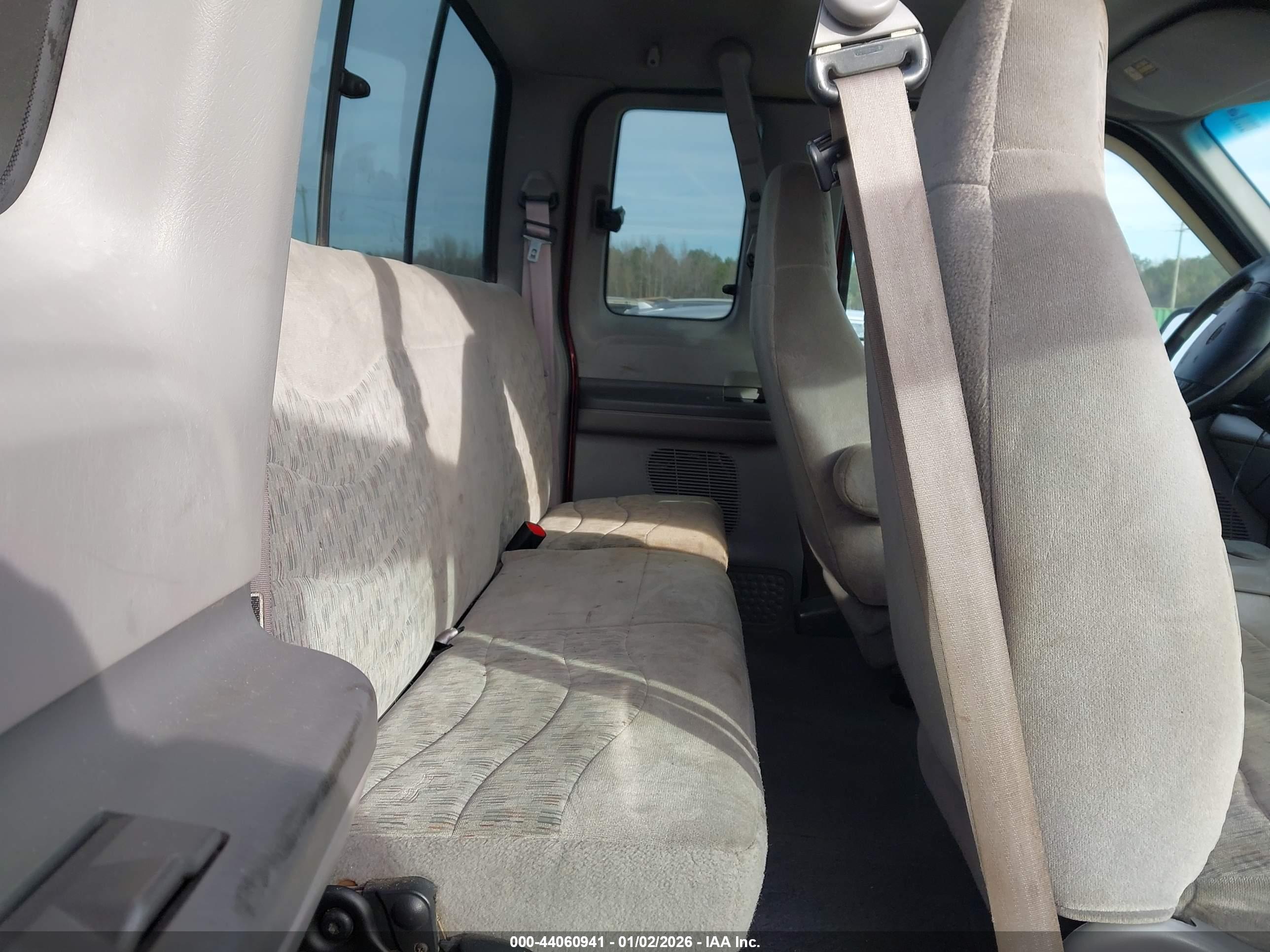 FORD F-250 image 8