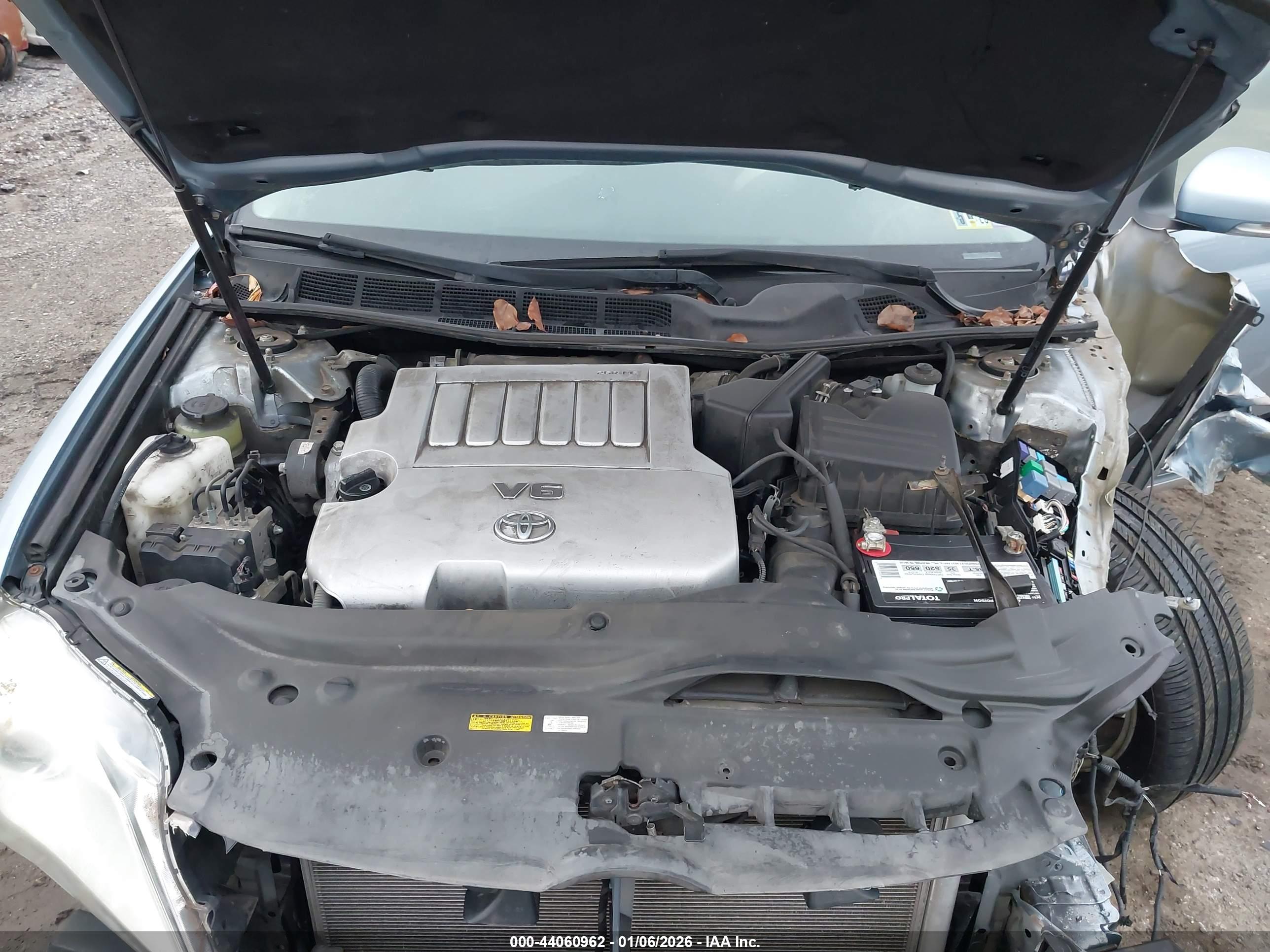 TOYOTA AVALON image 10