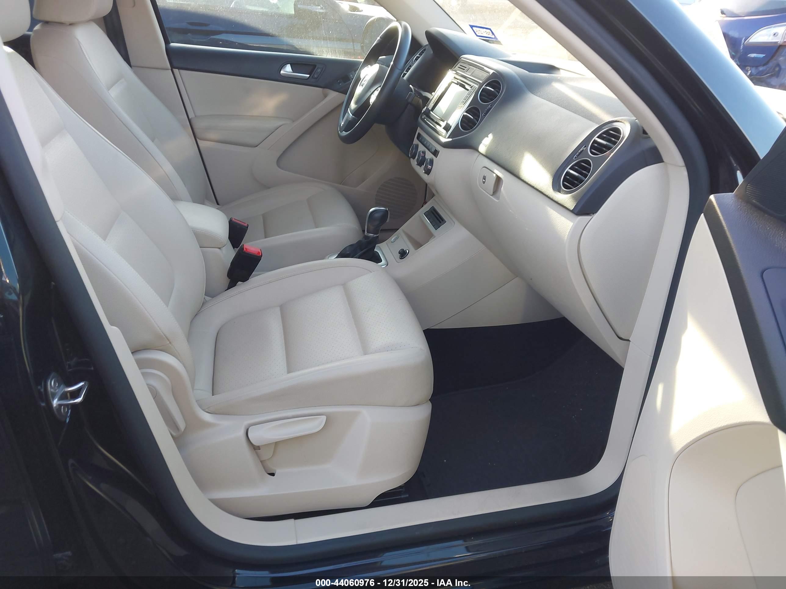 VOLKSWAGEN TIGUAN image 5