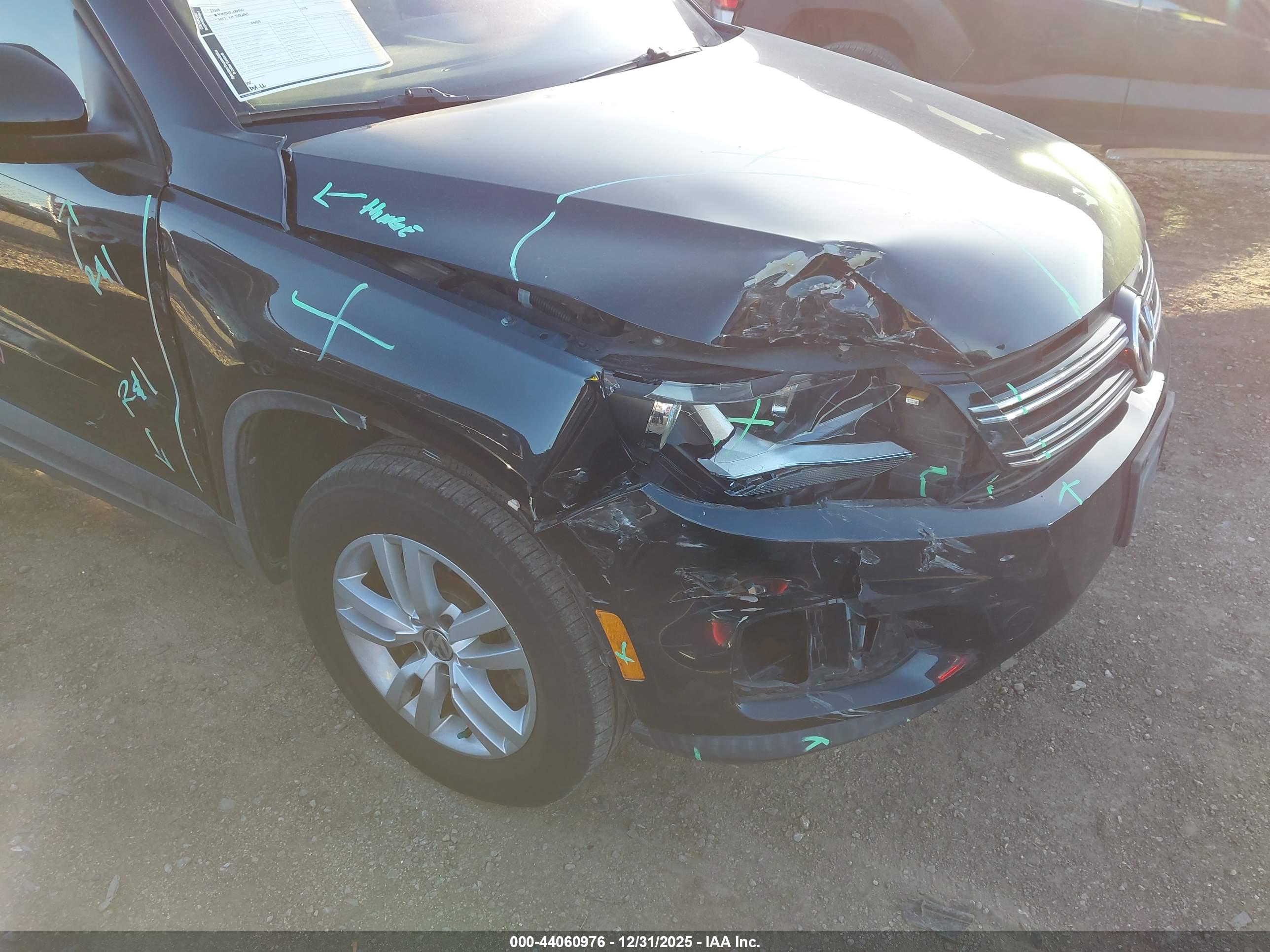 VOLKSWAGEN TIGUAN image 6