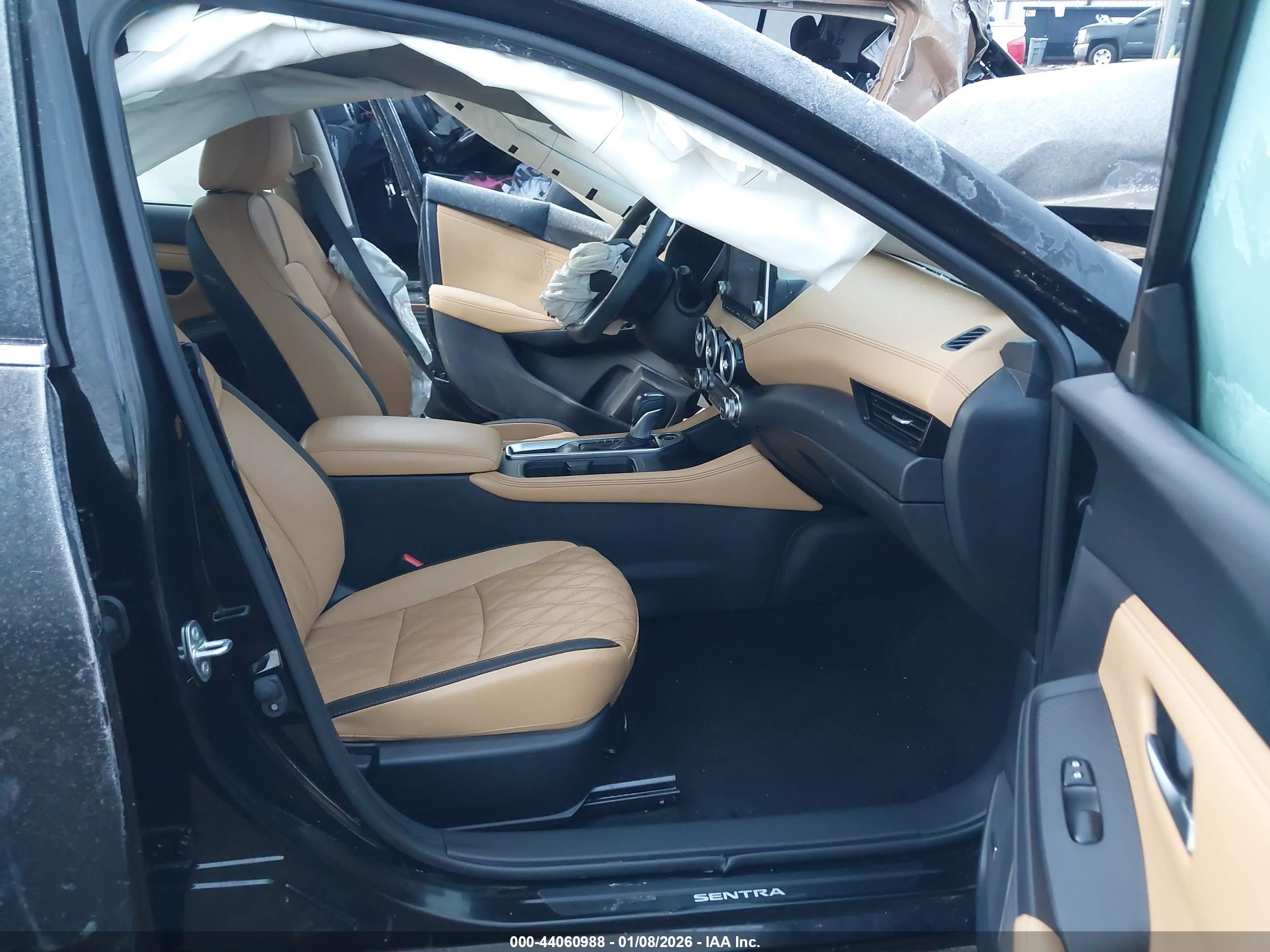 NISSAN SENTRA image 5