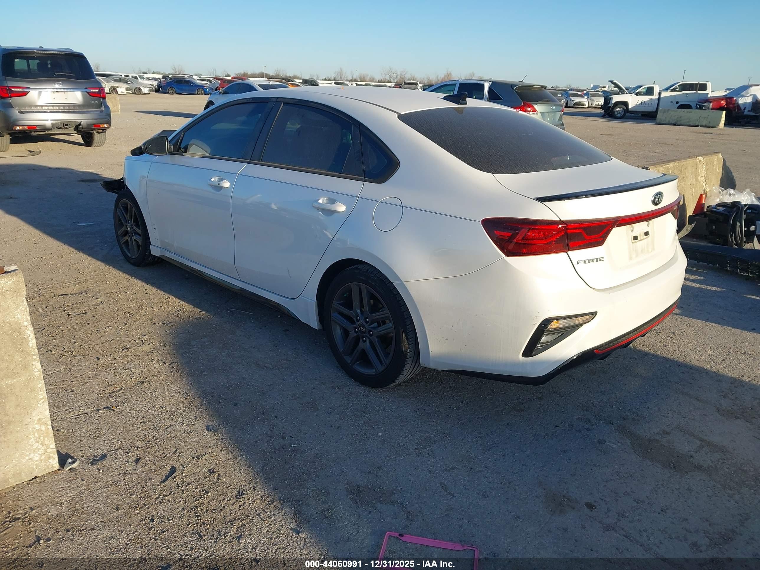 KIA FORTE image 3