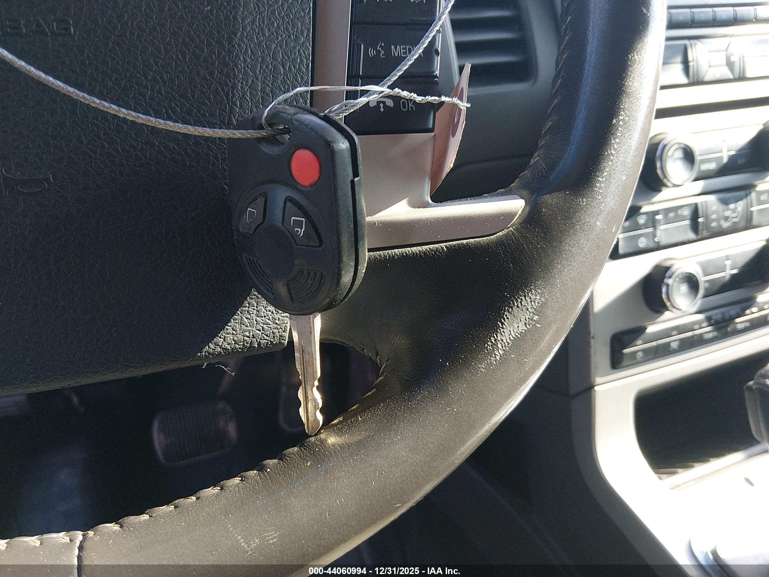 FORD FLEX image 11