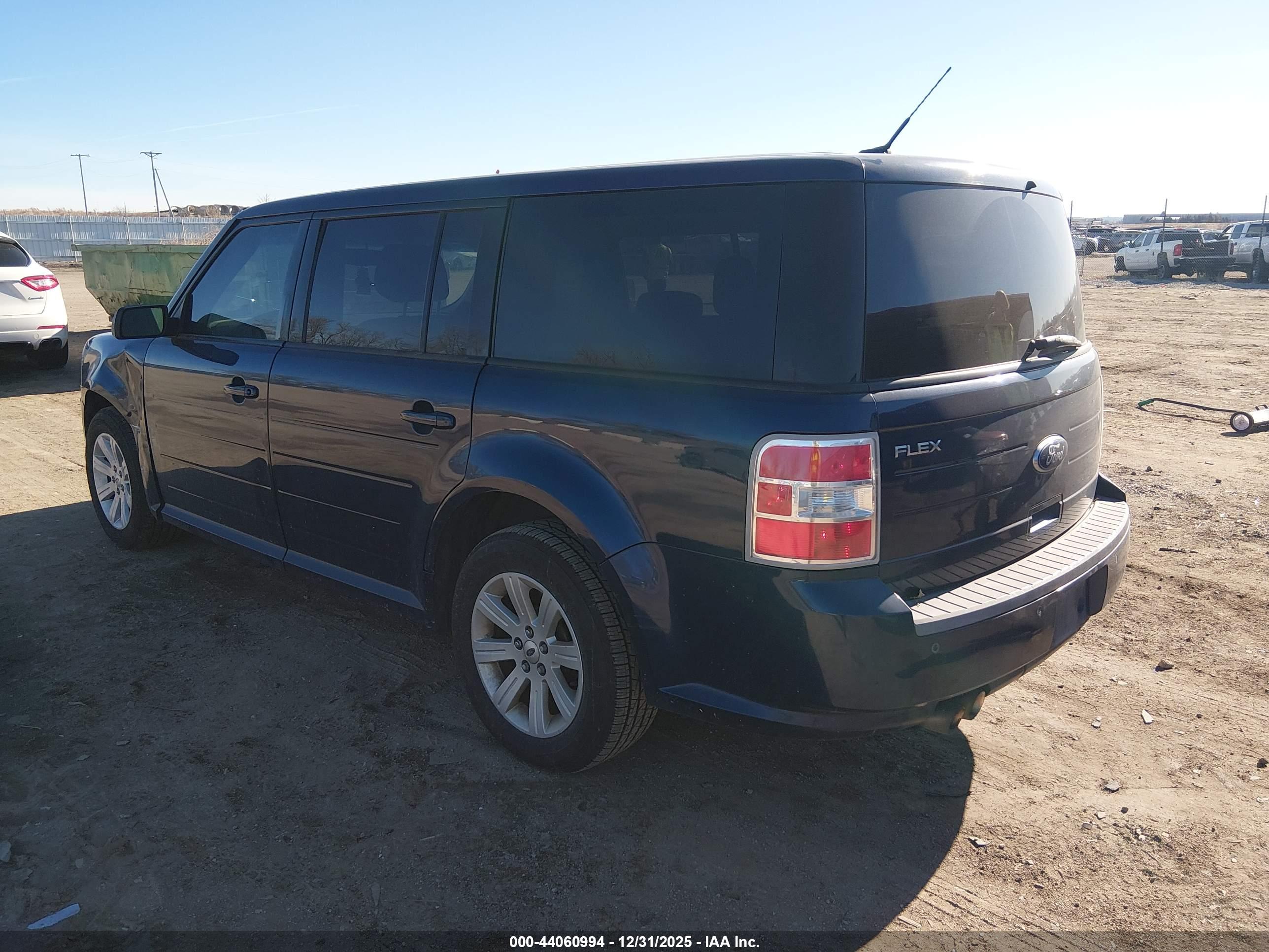 FORD FLEX image 3
