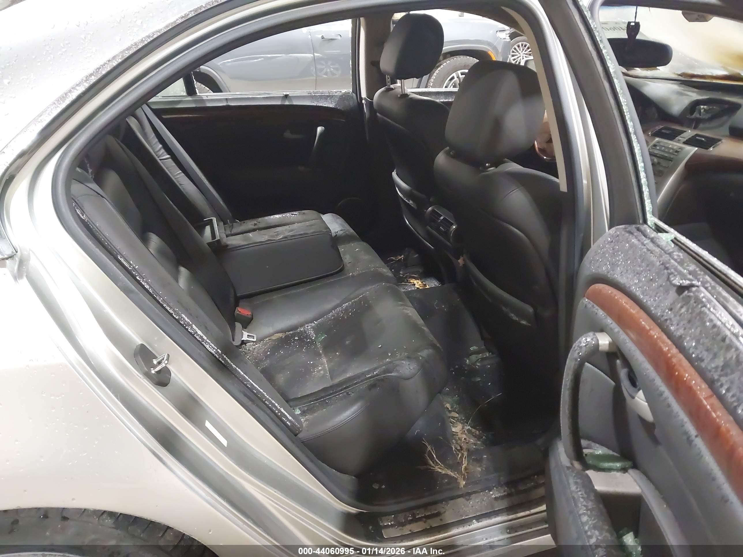 ACURA RL image 8