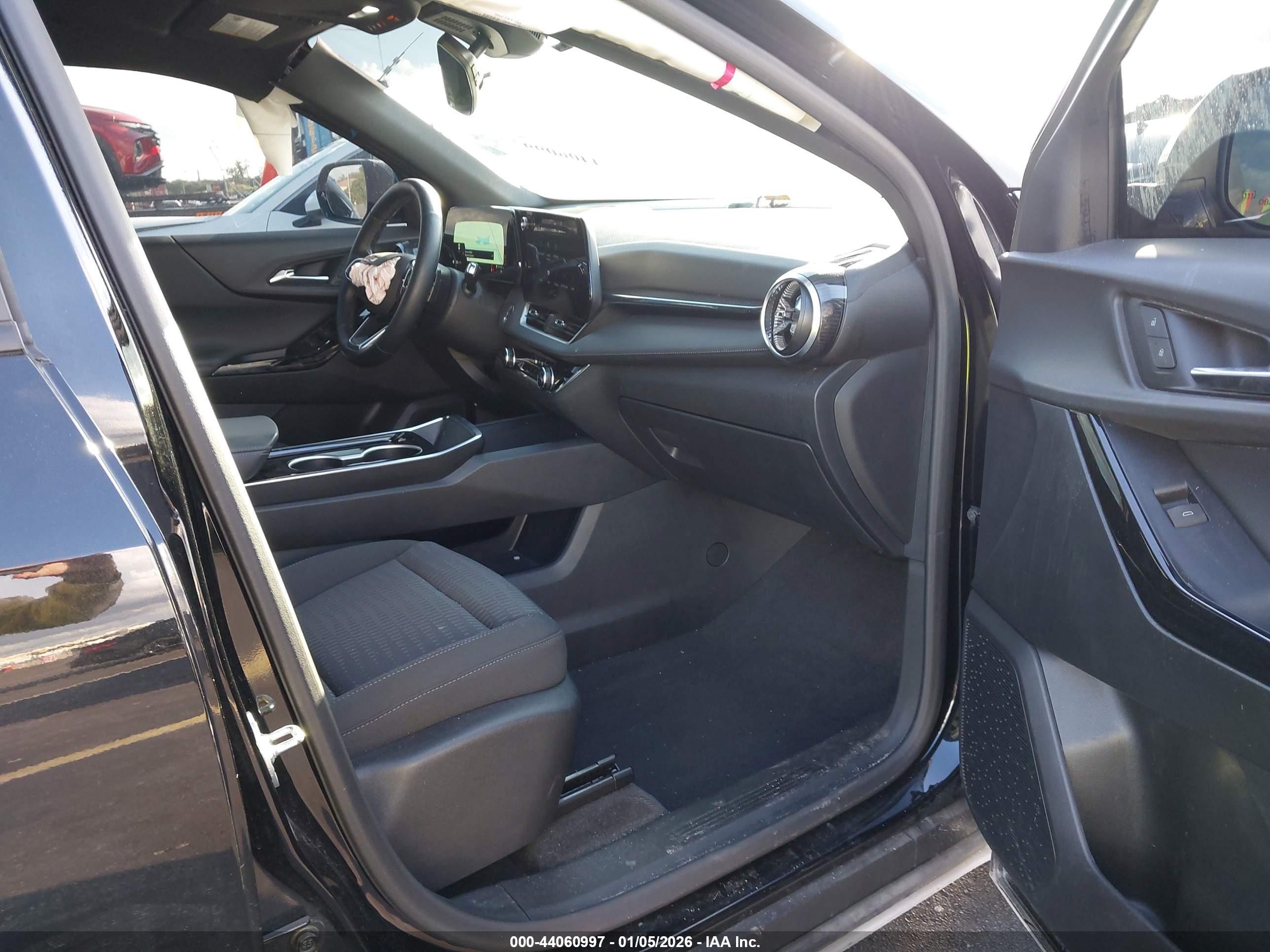 CHEVROLET EQUINOX image 5