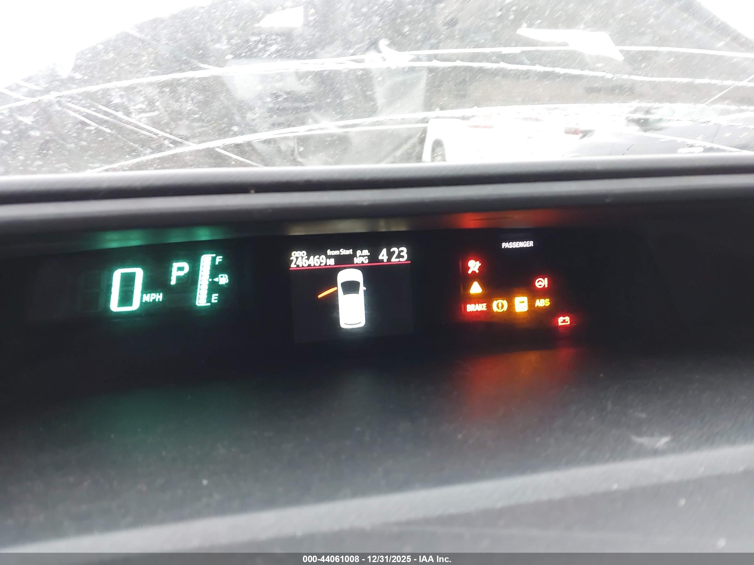 TOYOTA PRIUS image 7