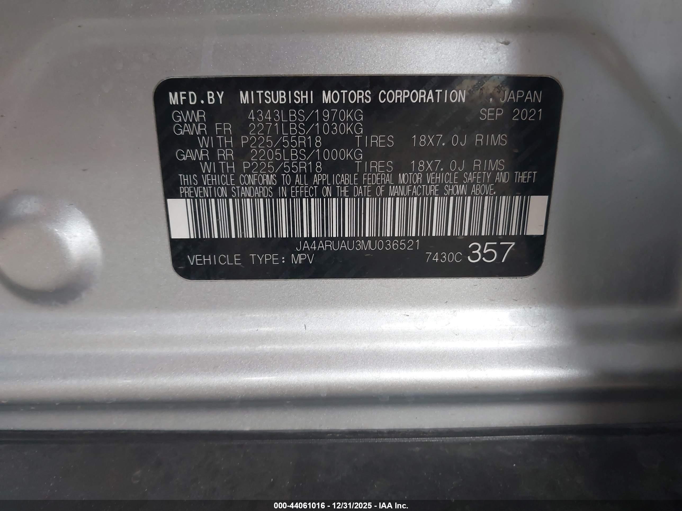 MITSUBISHI OUTLANDER image 9