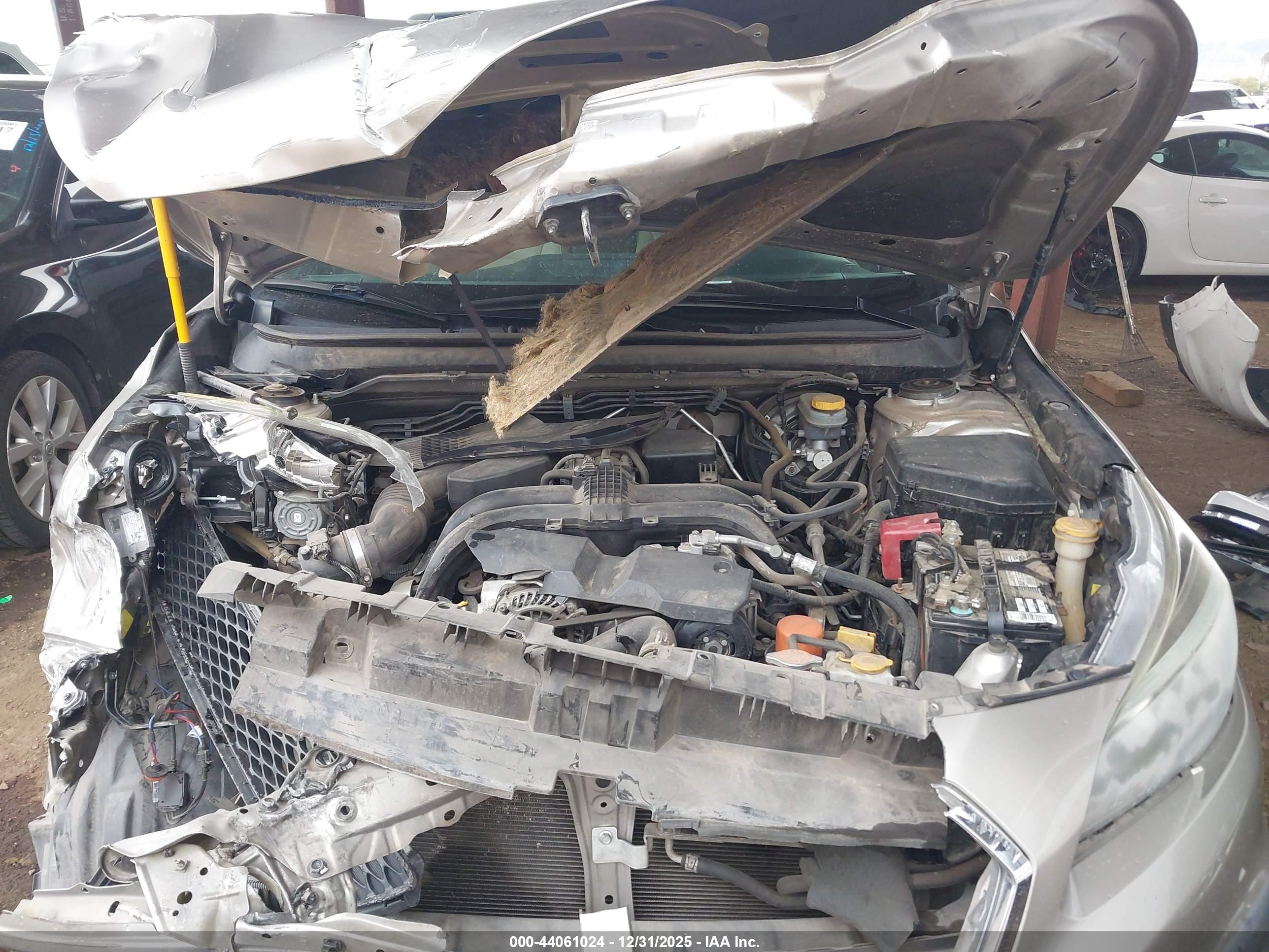 SUBARU OUTBACK image 10