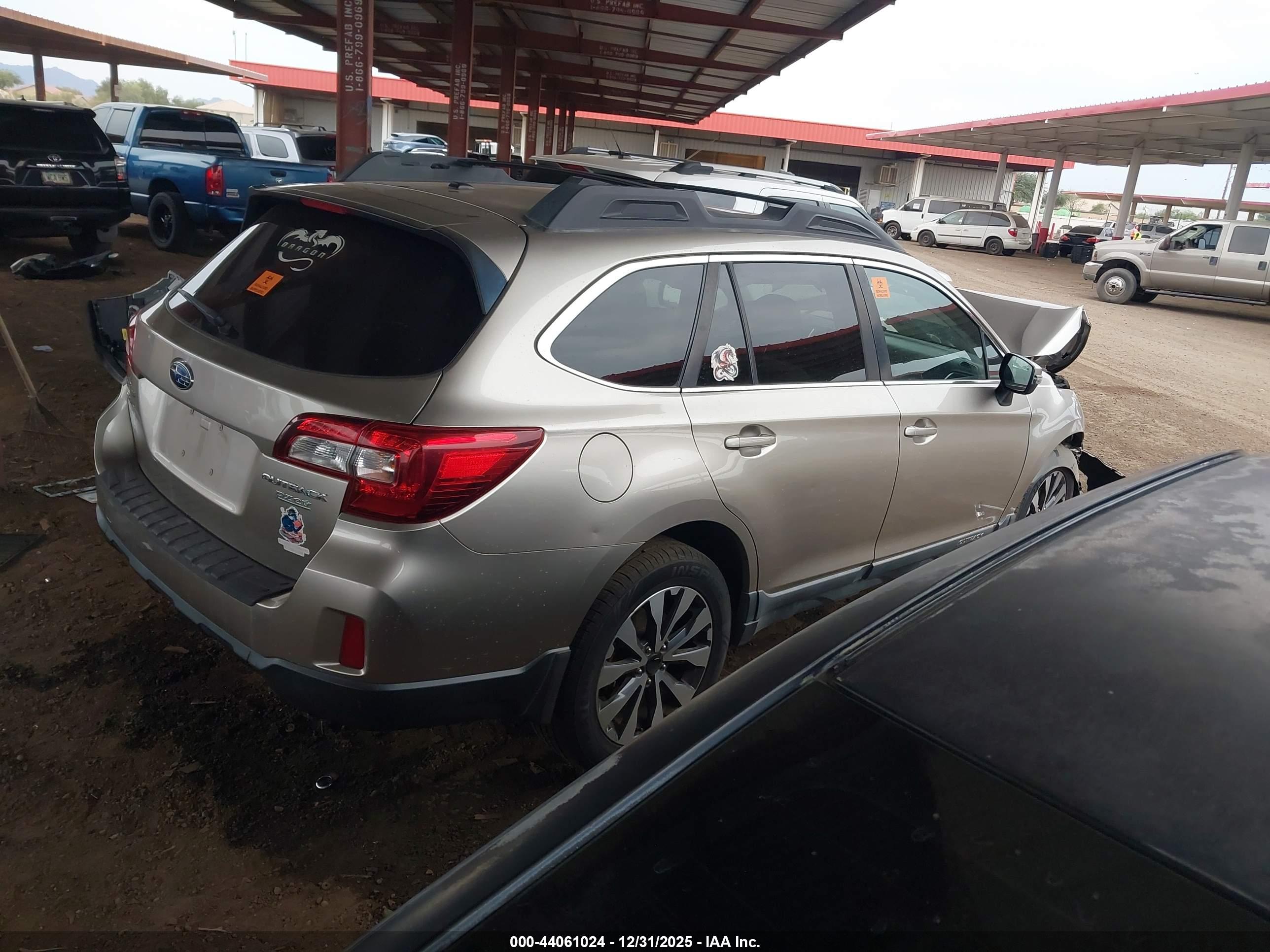 SUBARU OUTBACK image 4