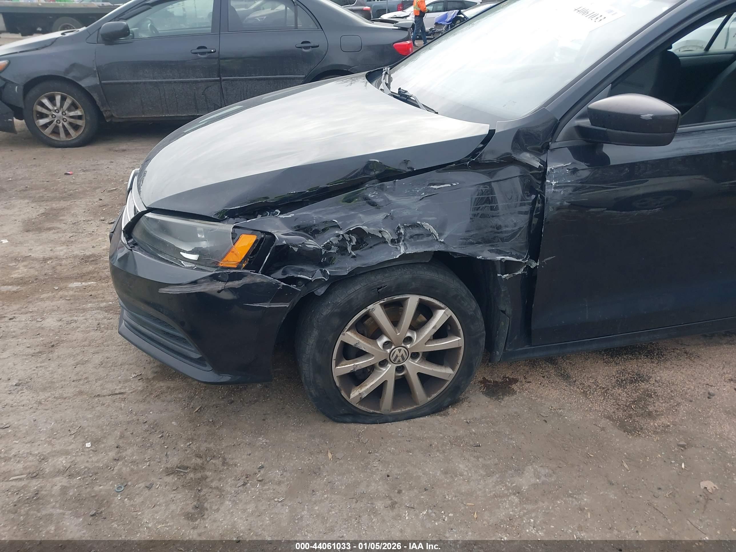 VOLKSWAGEN JETTA image 6