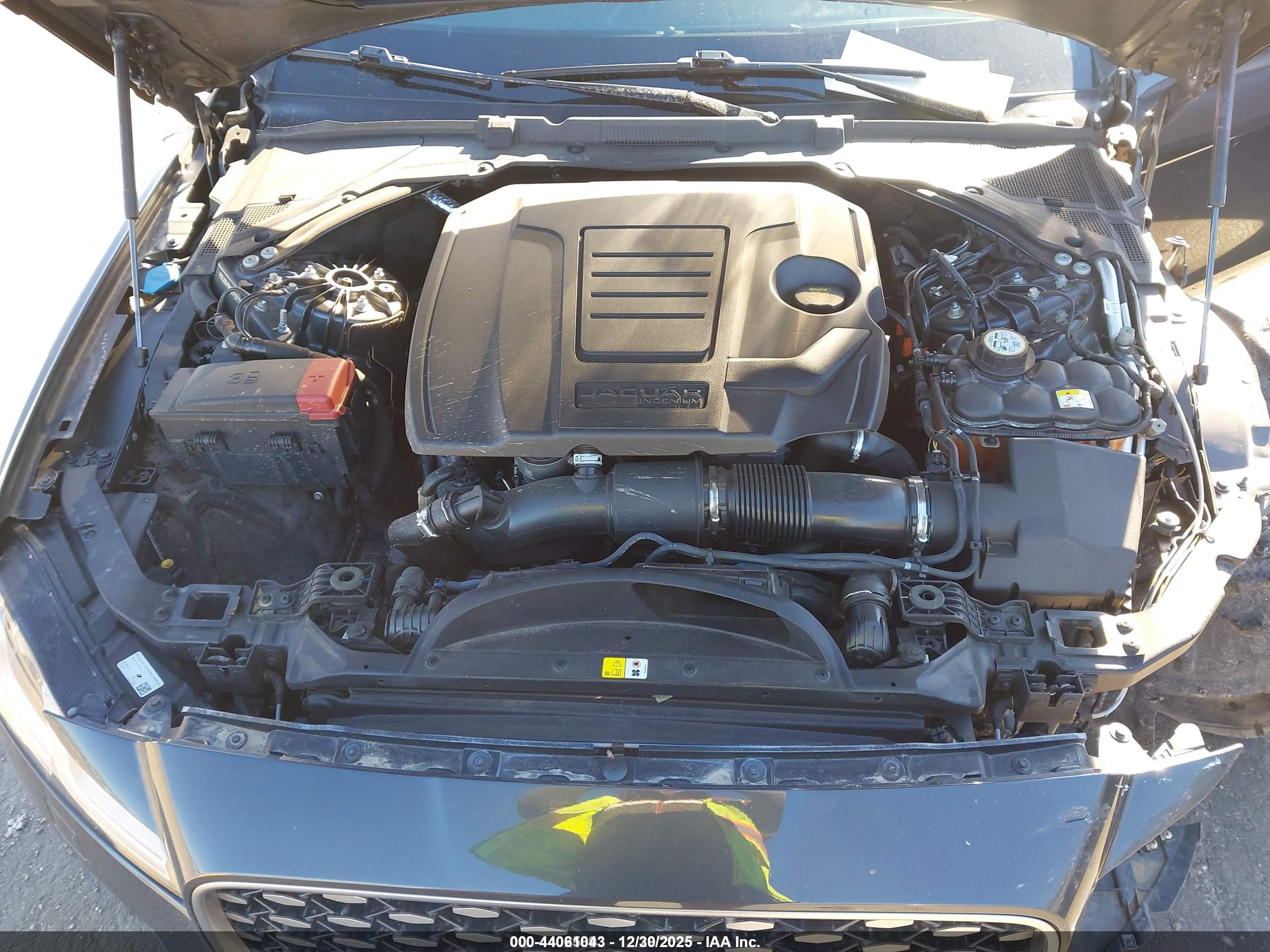 JAGUAR XF image 10